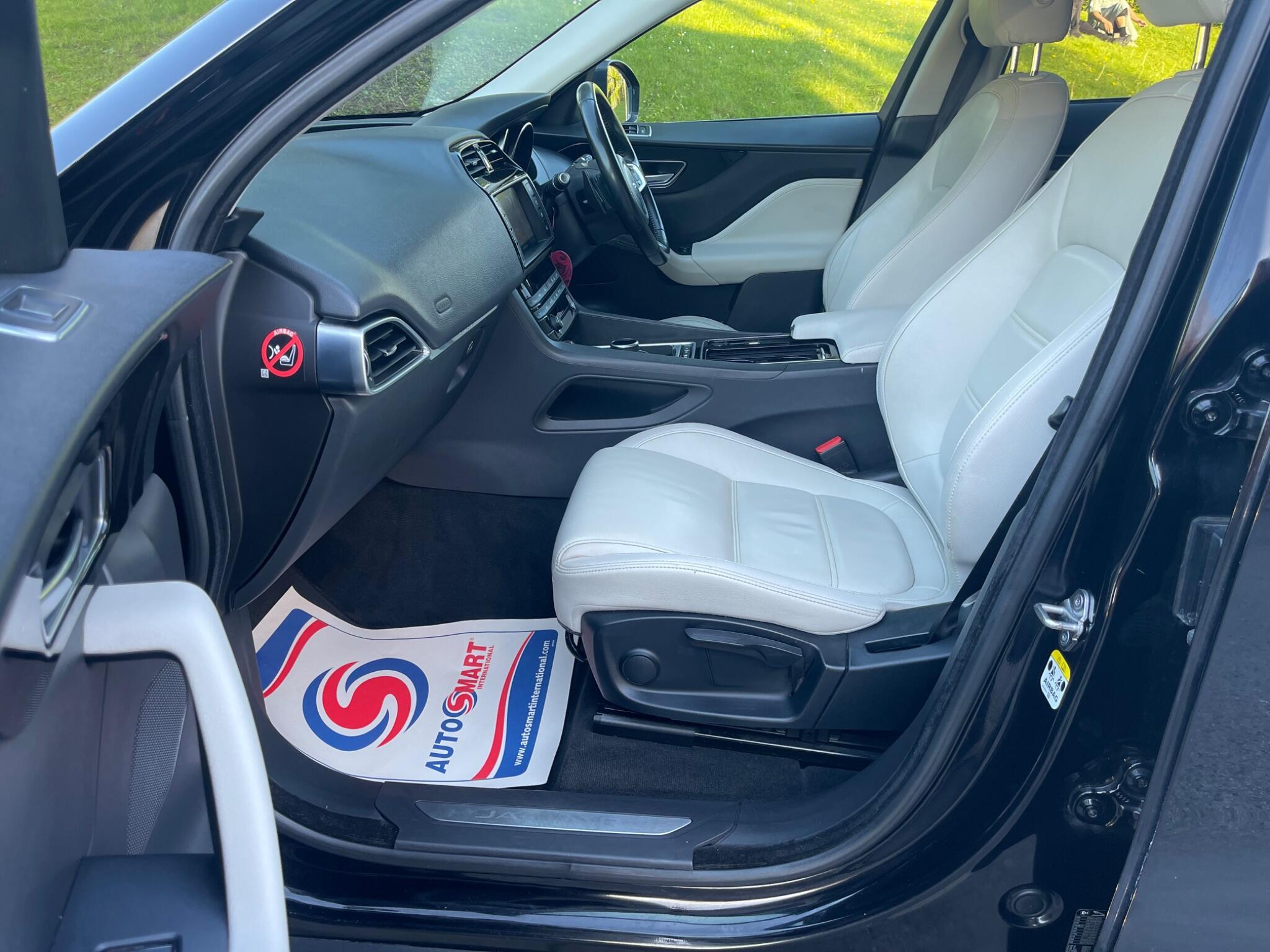 Jaguar F-Pace - Image 31