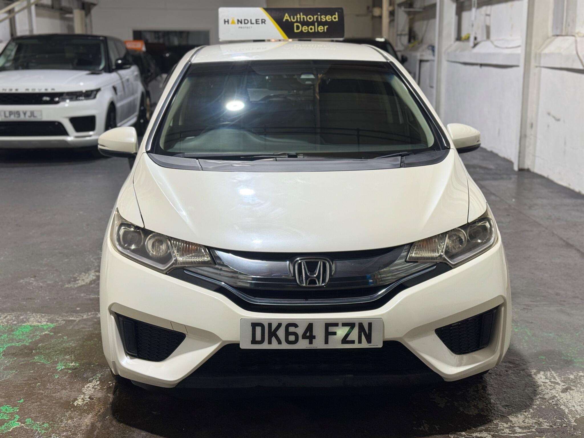 Honda FIT - Image 13