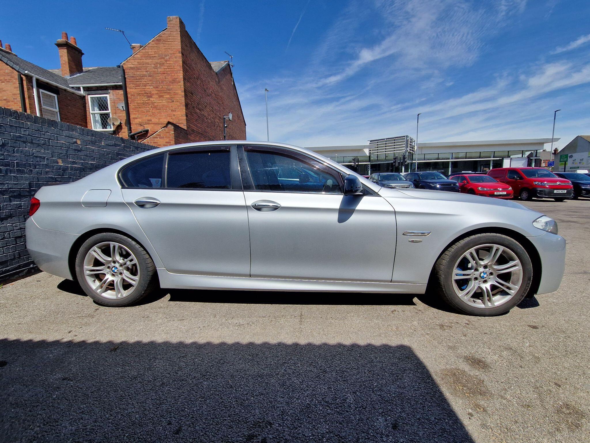 BMW 5 Series - Image 7
