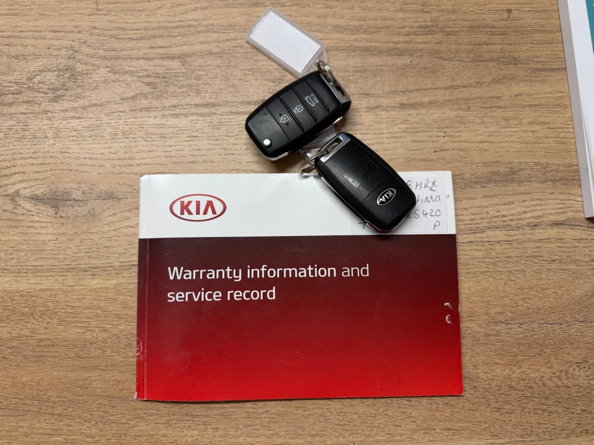 Kia Optima - Image 30