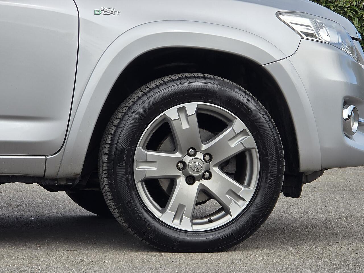 Toyota RAV4 - Image 21