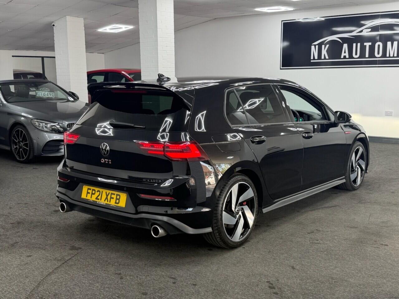 Volkswagen Golf - Image 4