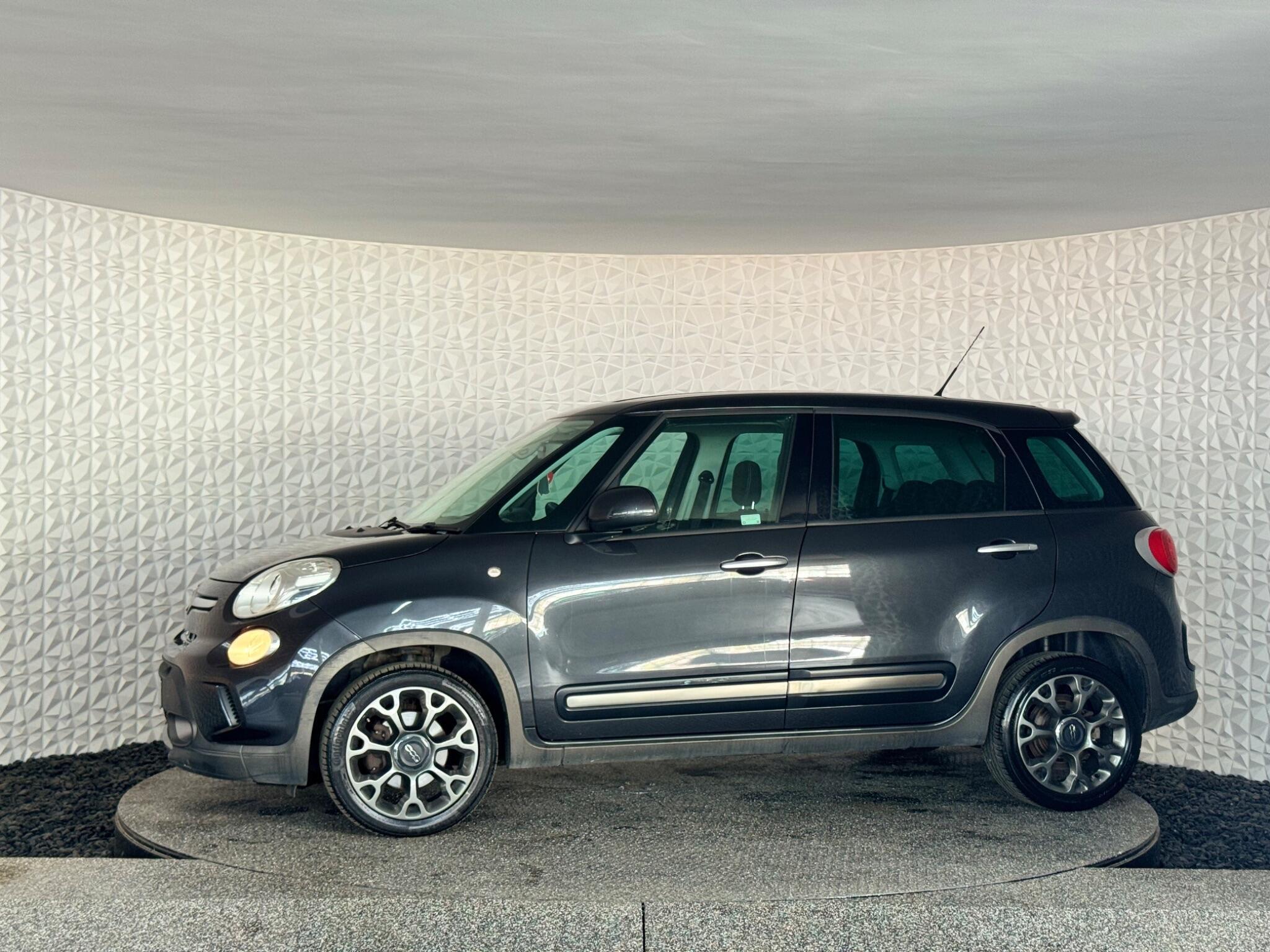 Fiat 500L - Image 19