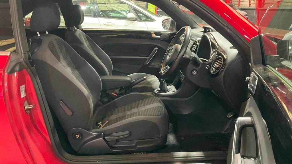Volkswagen Beetle - Image 2