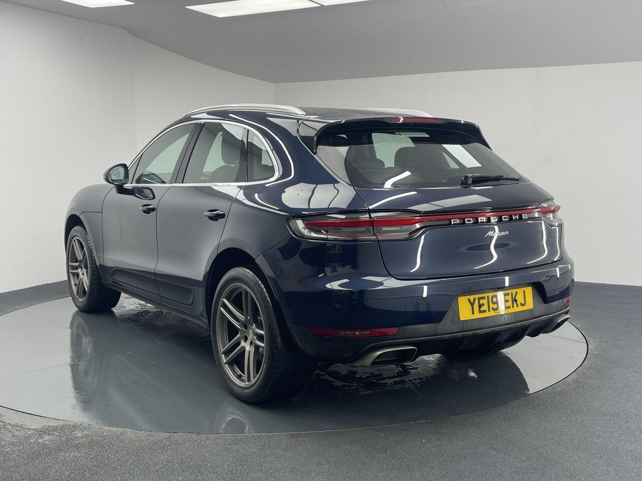Porsche Macan - Image 20
