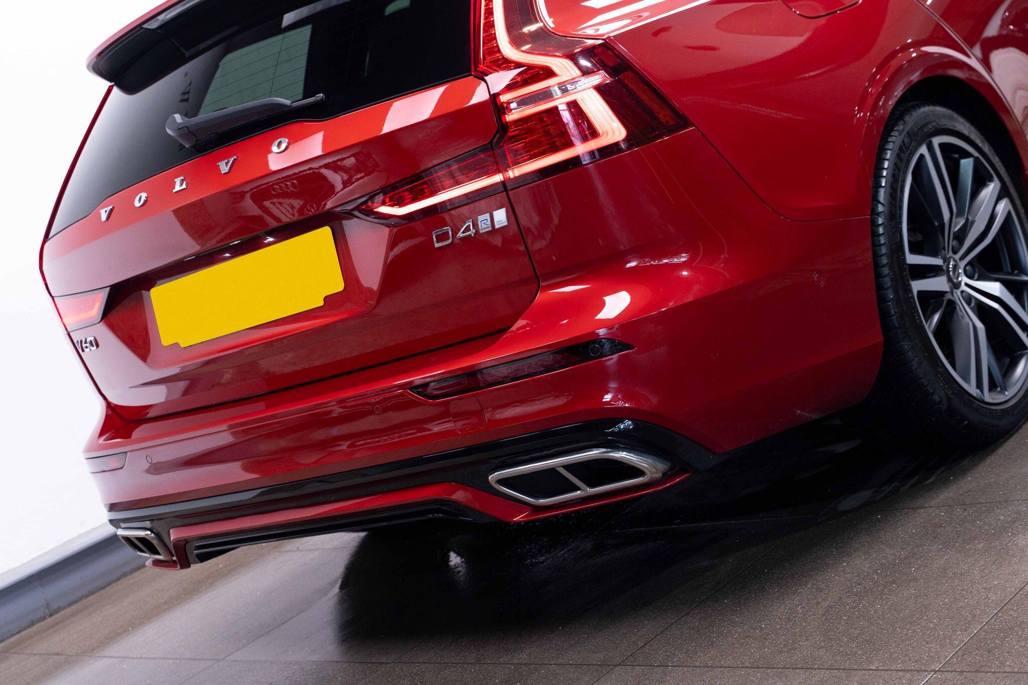 Volvo V60 - Image 2