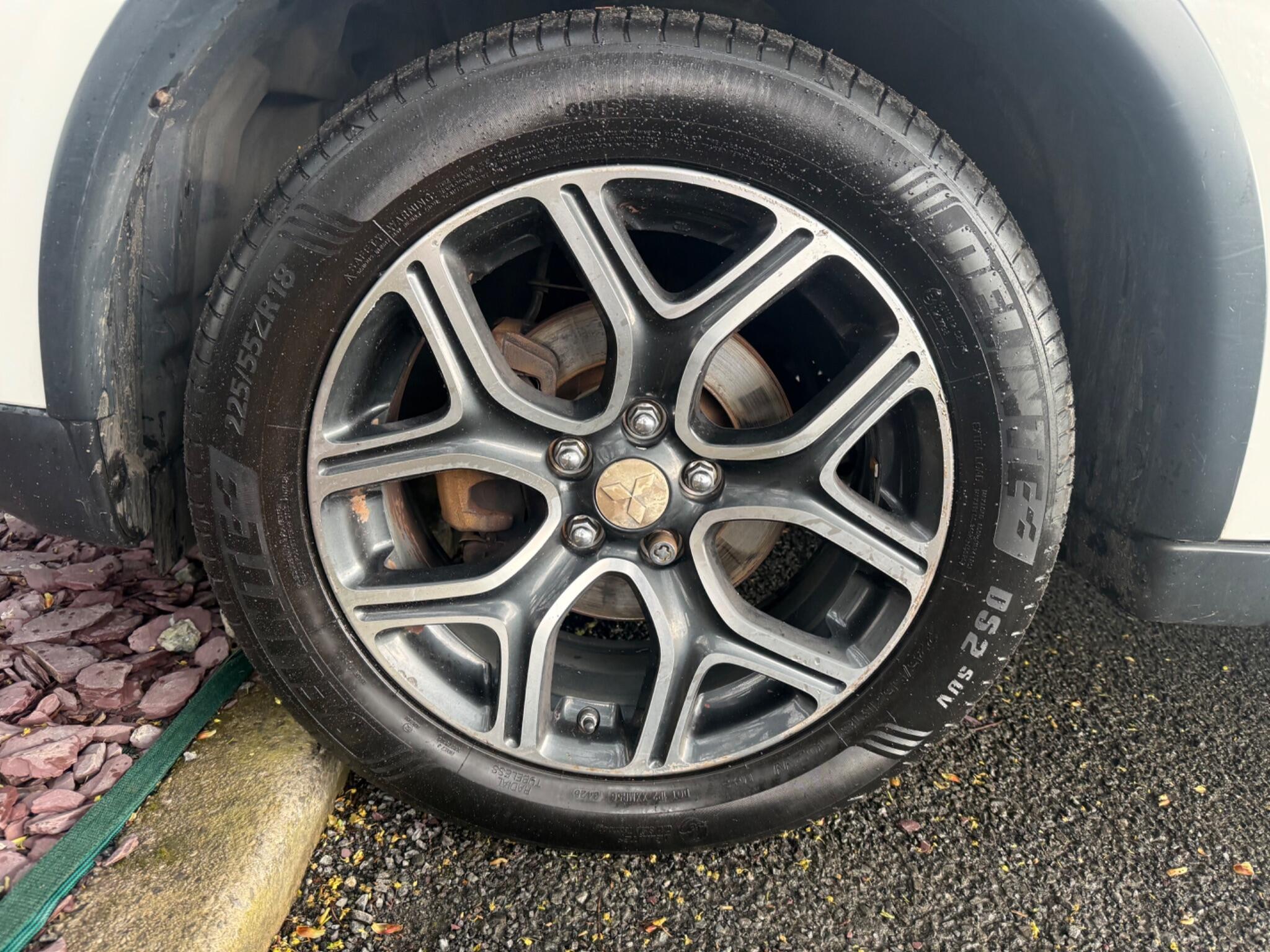 Mitsubishi Outlander - Image 20