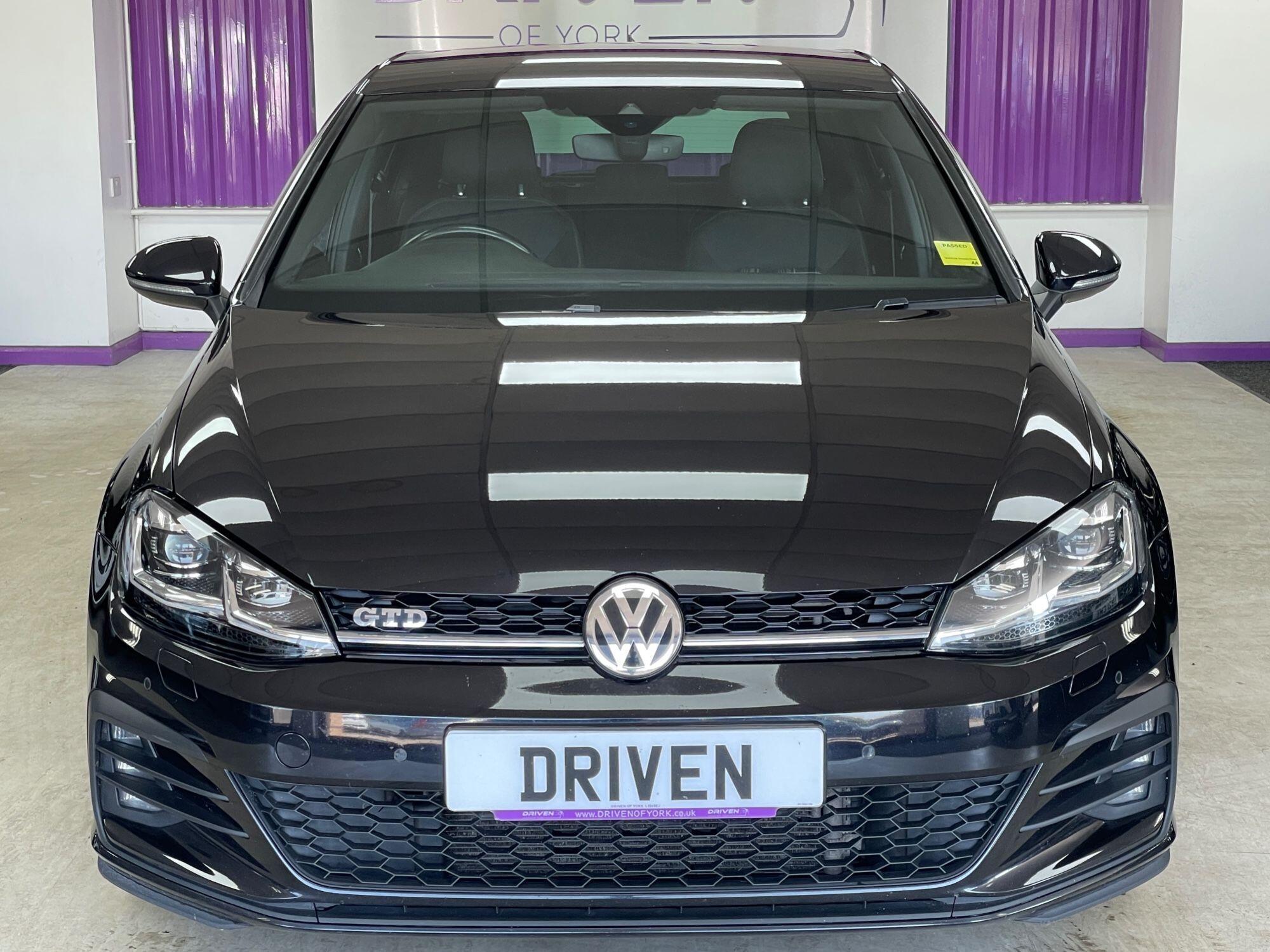 Volkswagen Golf - Image 5
