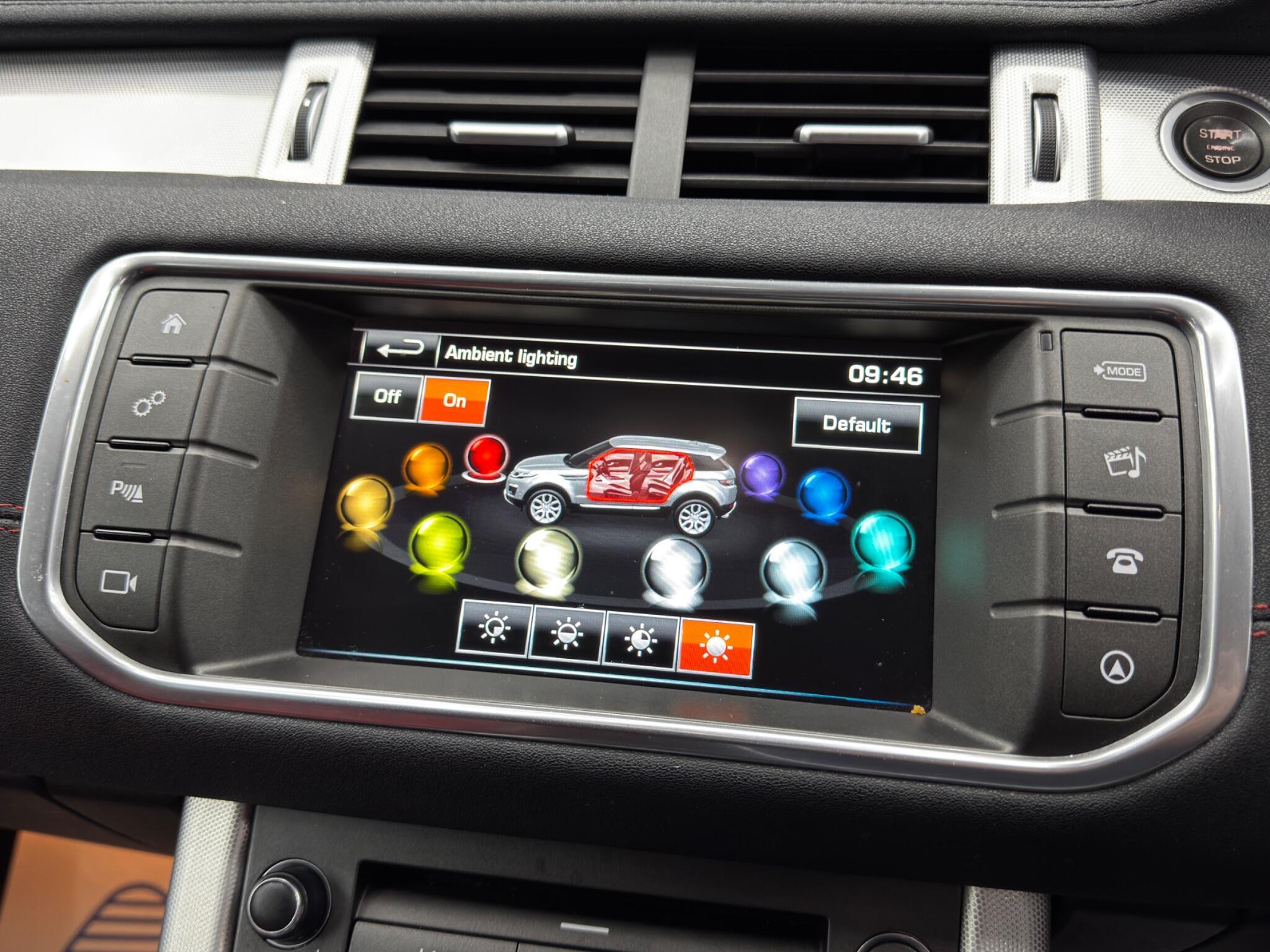 Land Rover Range Rover Evoque - Image 32