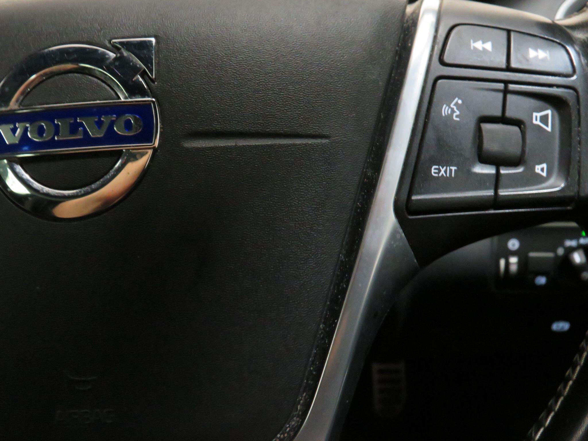 Volvo XC60 - Image 17