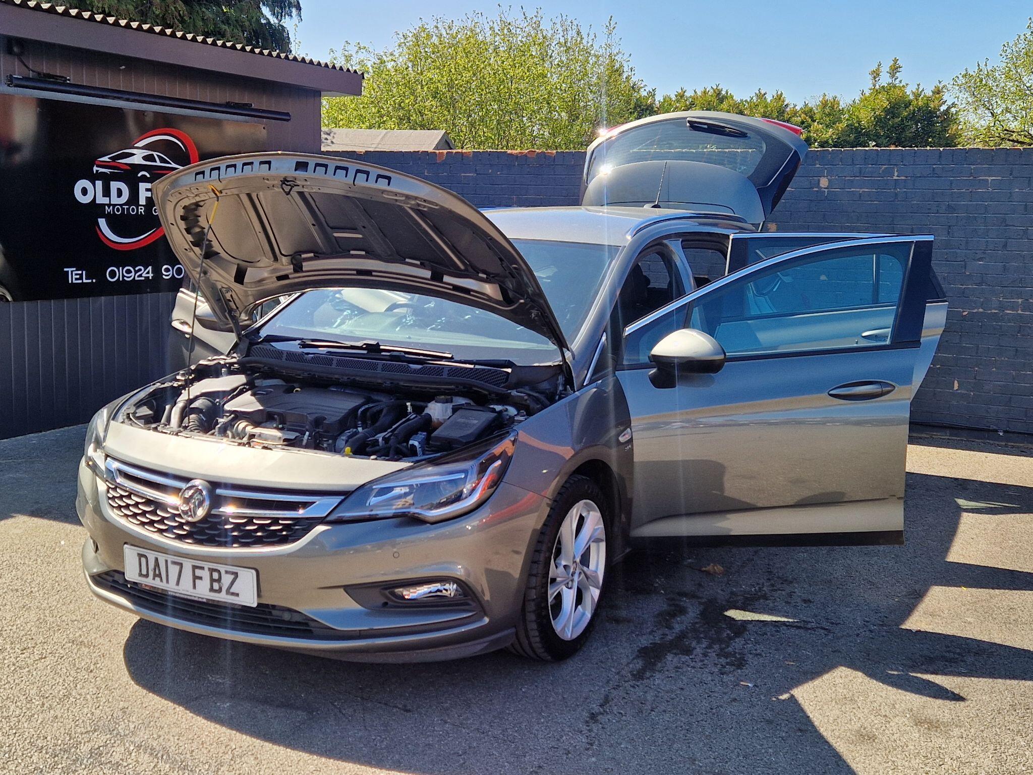Vauxhall Astra - Image 14