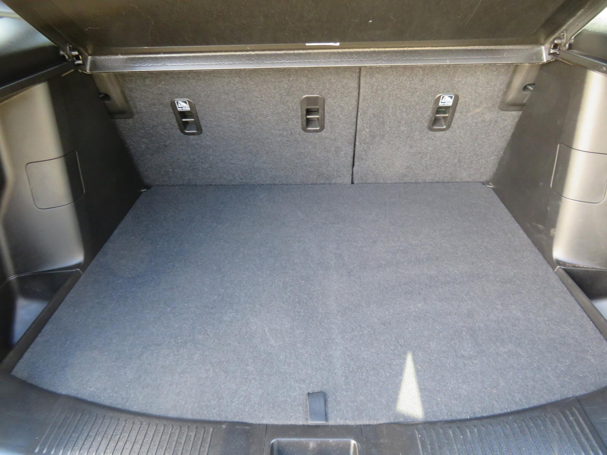 Suzuki S-Cross - Image 11
