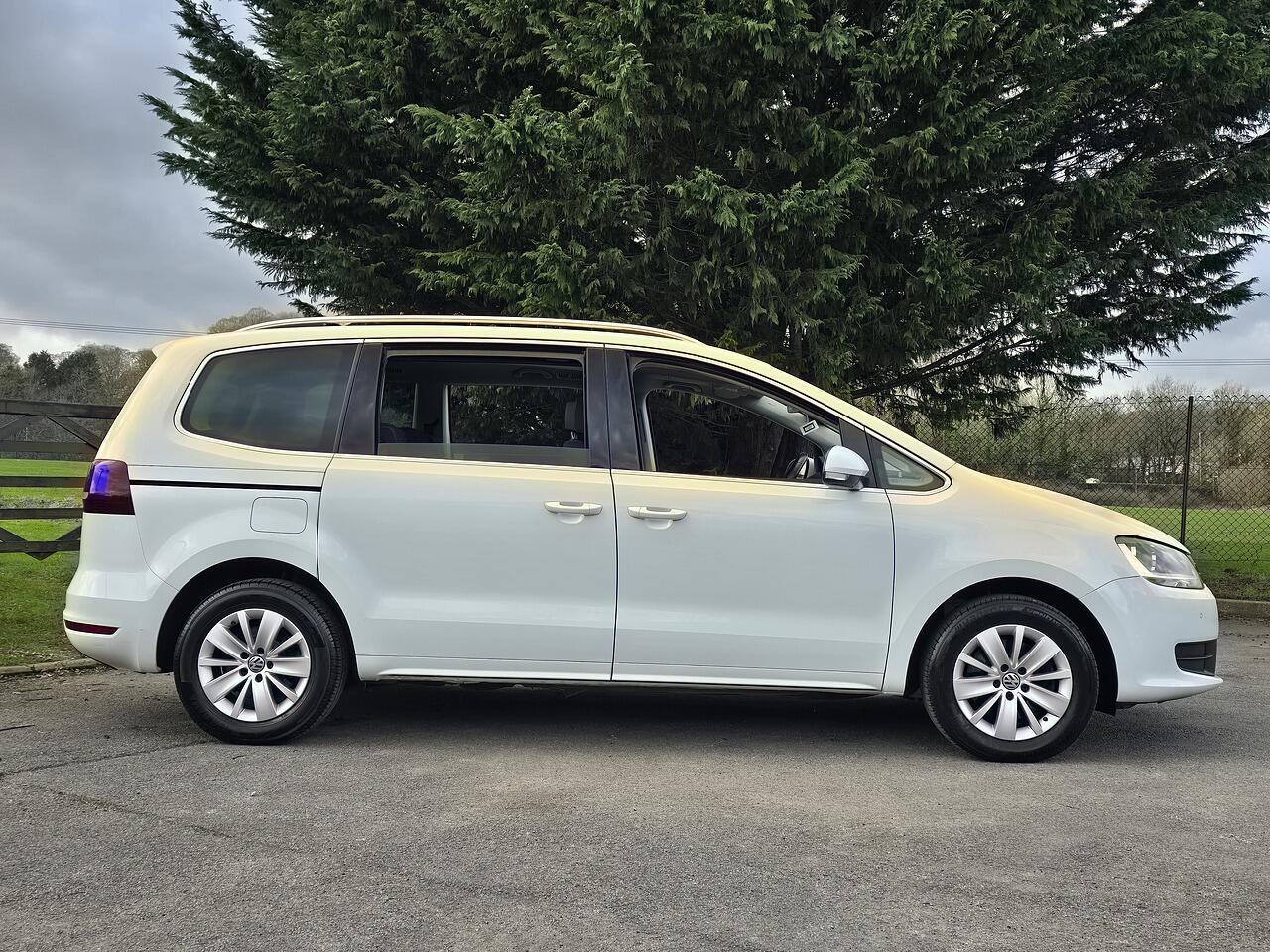 Volkswagen Sharan - Image 21