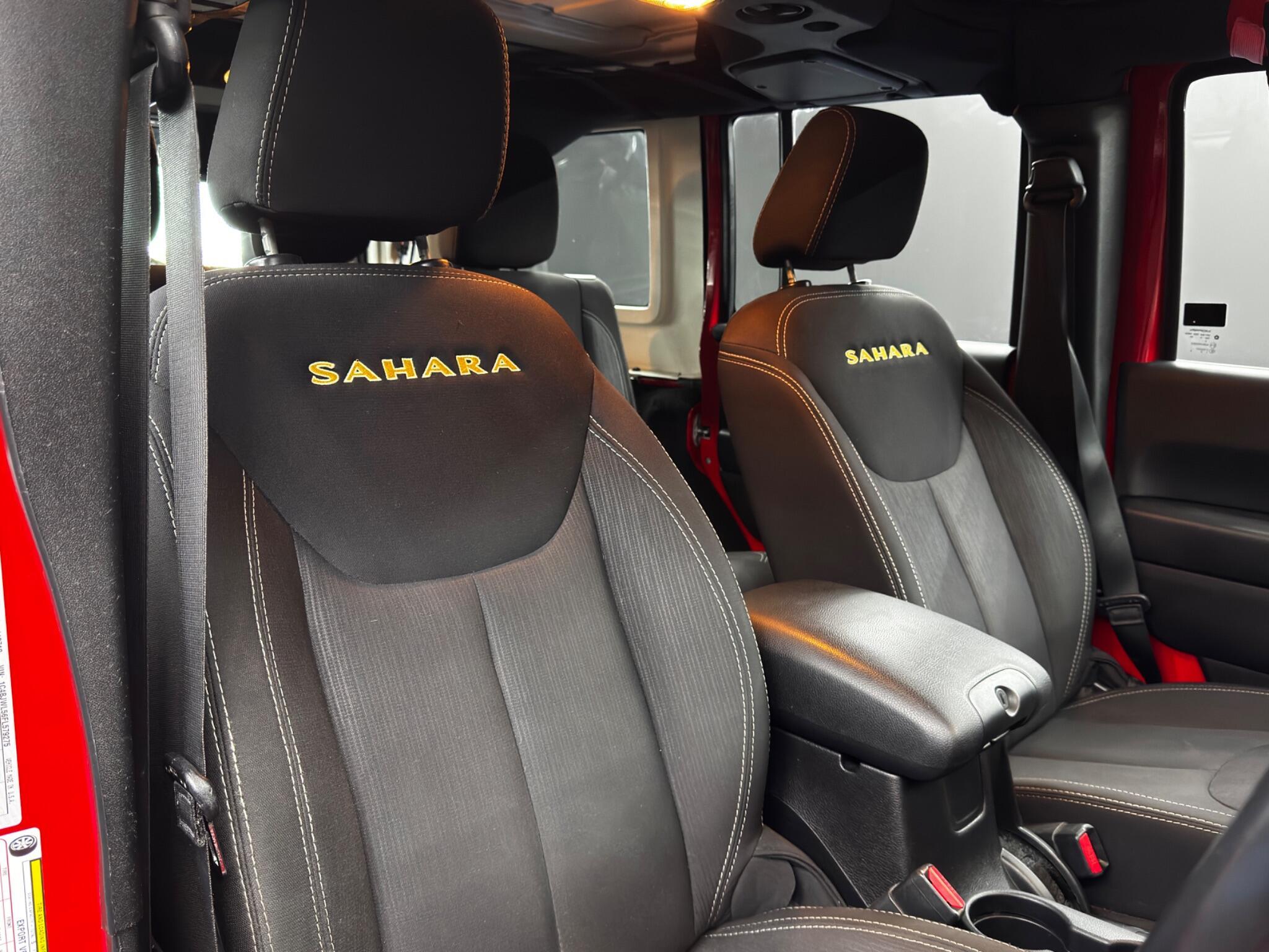 Jeep Wrangler - Image 12