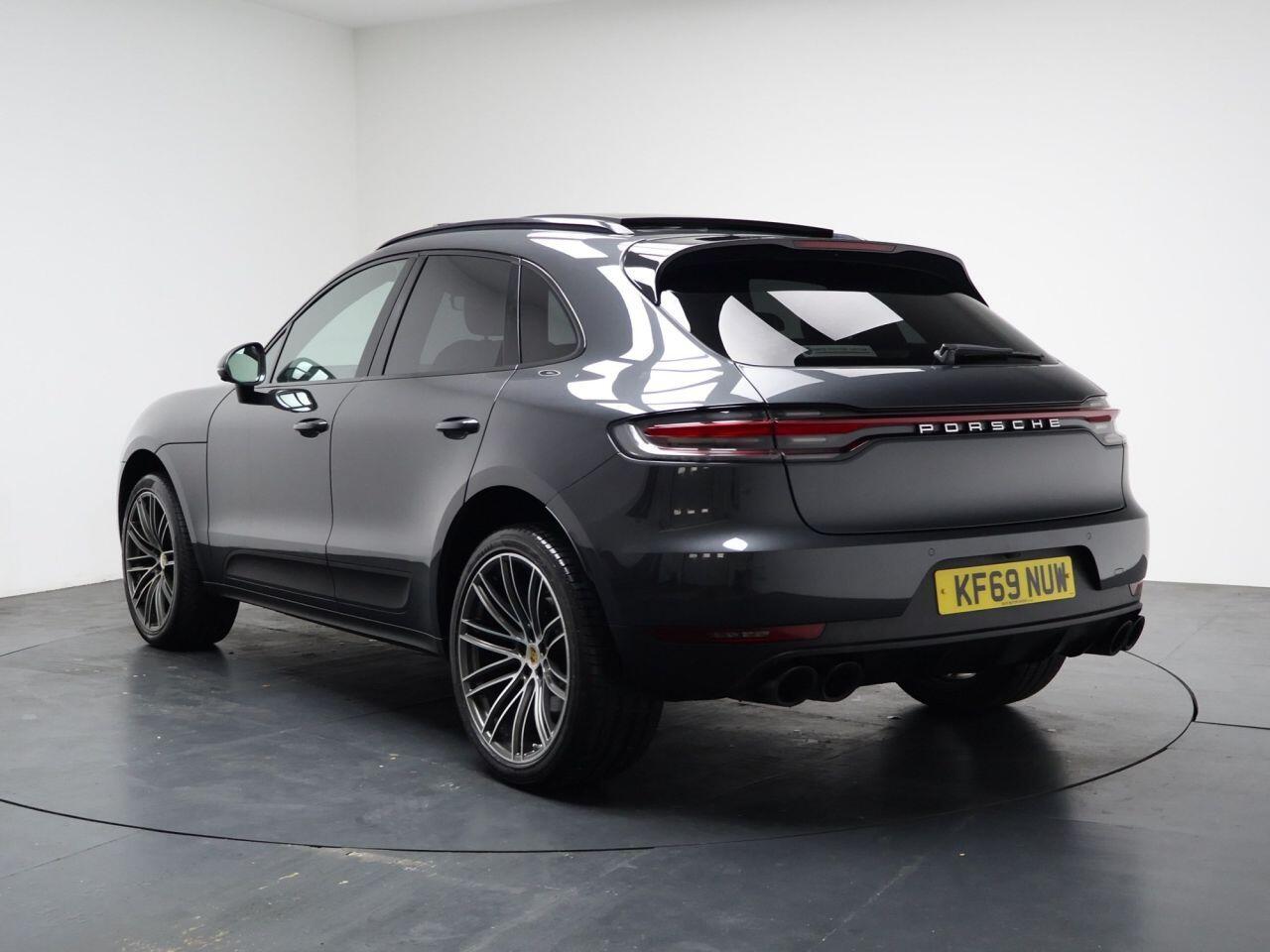 Porsche Macan - Image 9