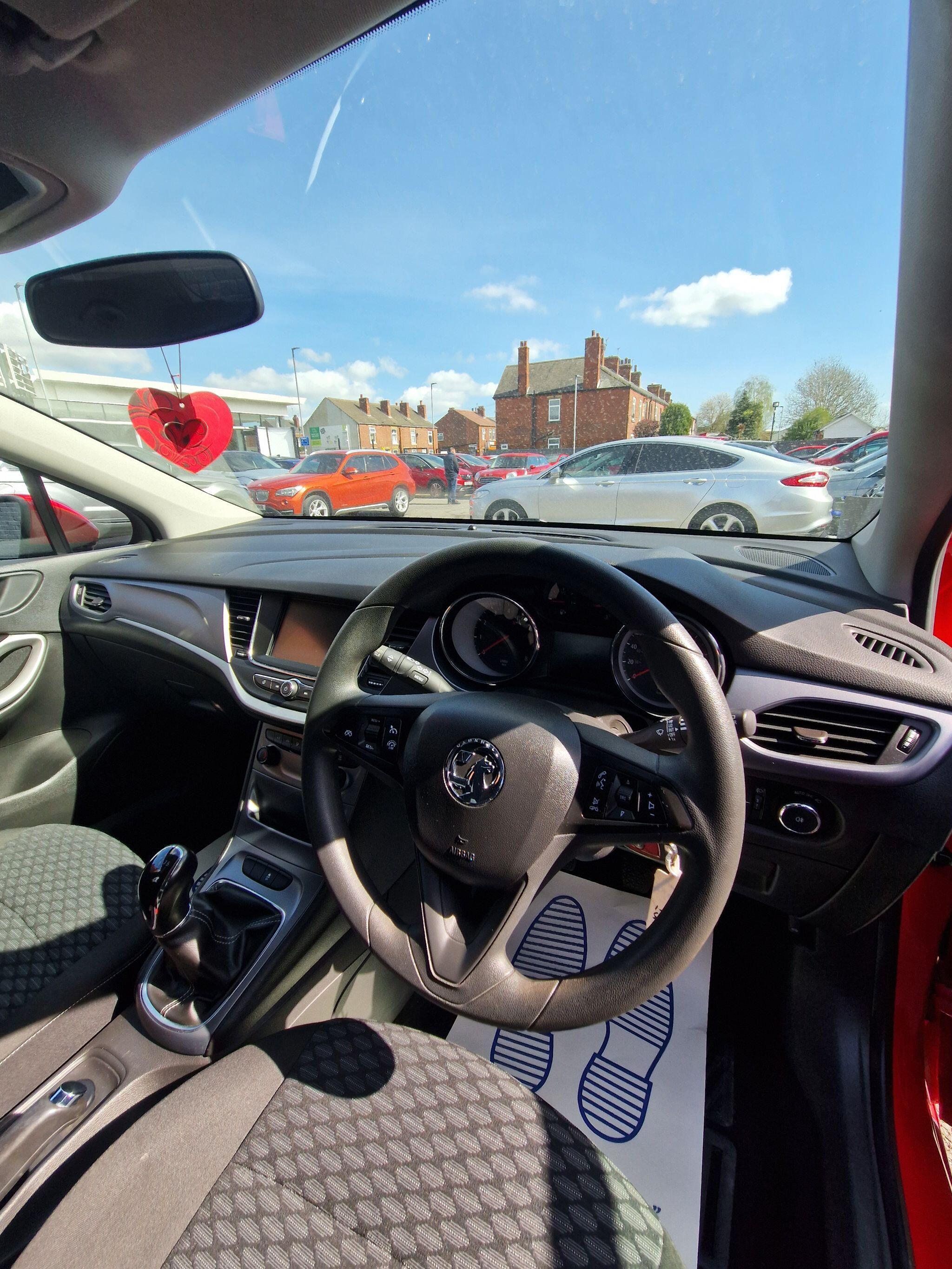 Vauxhall Astra - Image 30