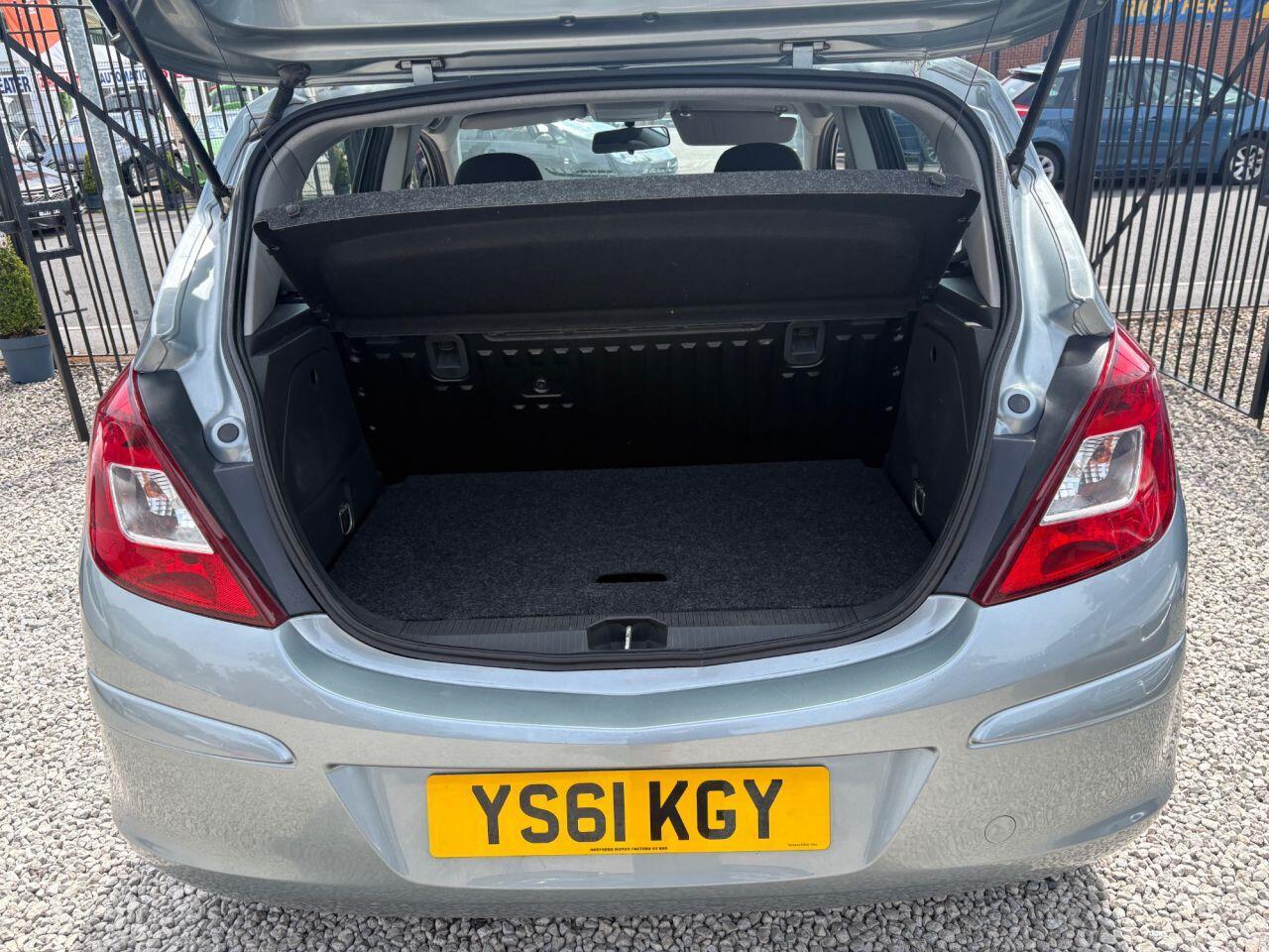 Vauxhall Corsa - Image 10