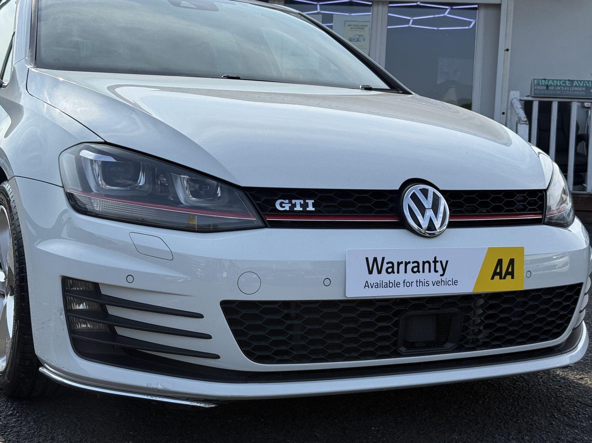 Volkswagen Golf - Image 10