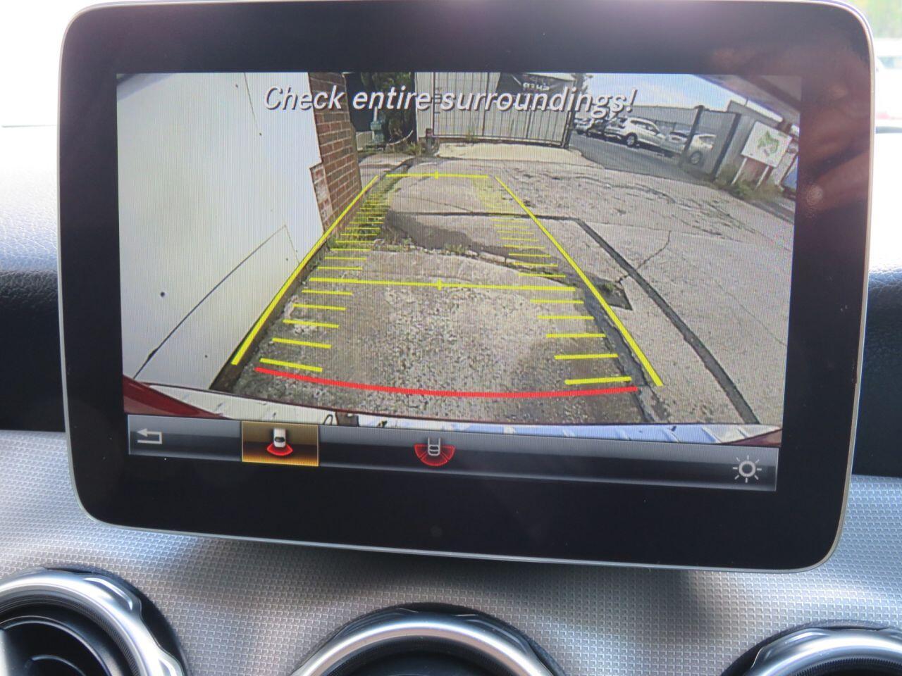 Mercedes-benz GLA - Image 15