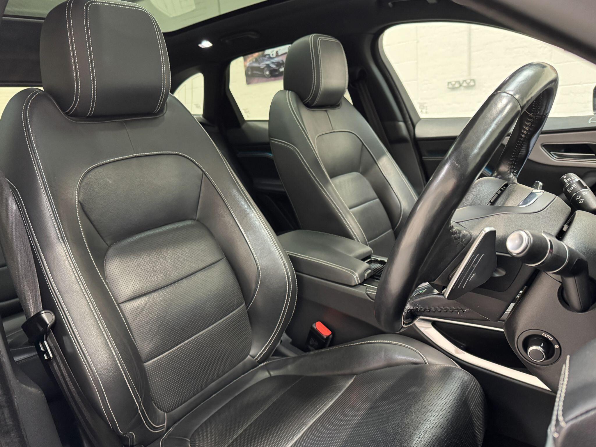 Jaguar F-Pace - Image 17