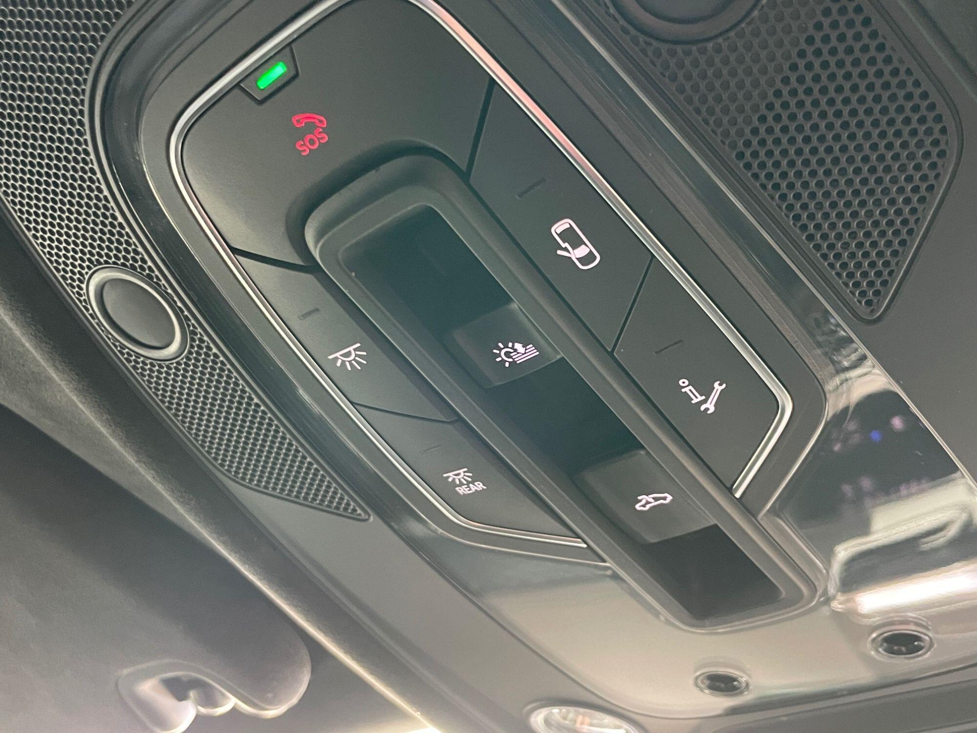 Bentley Bentayga - Image 59