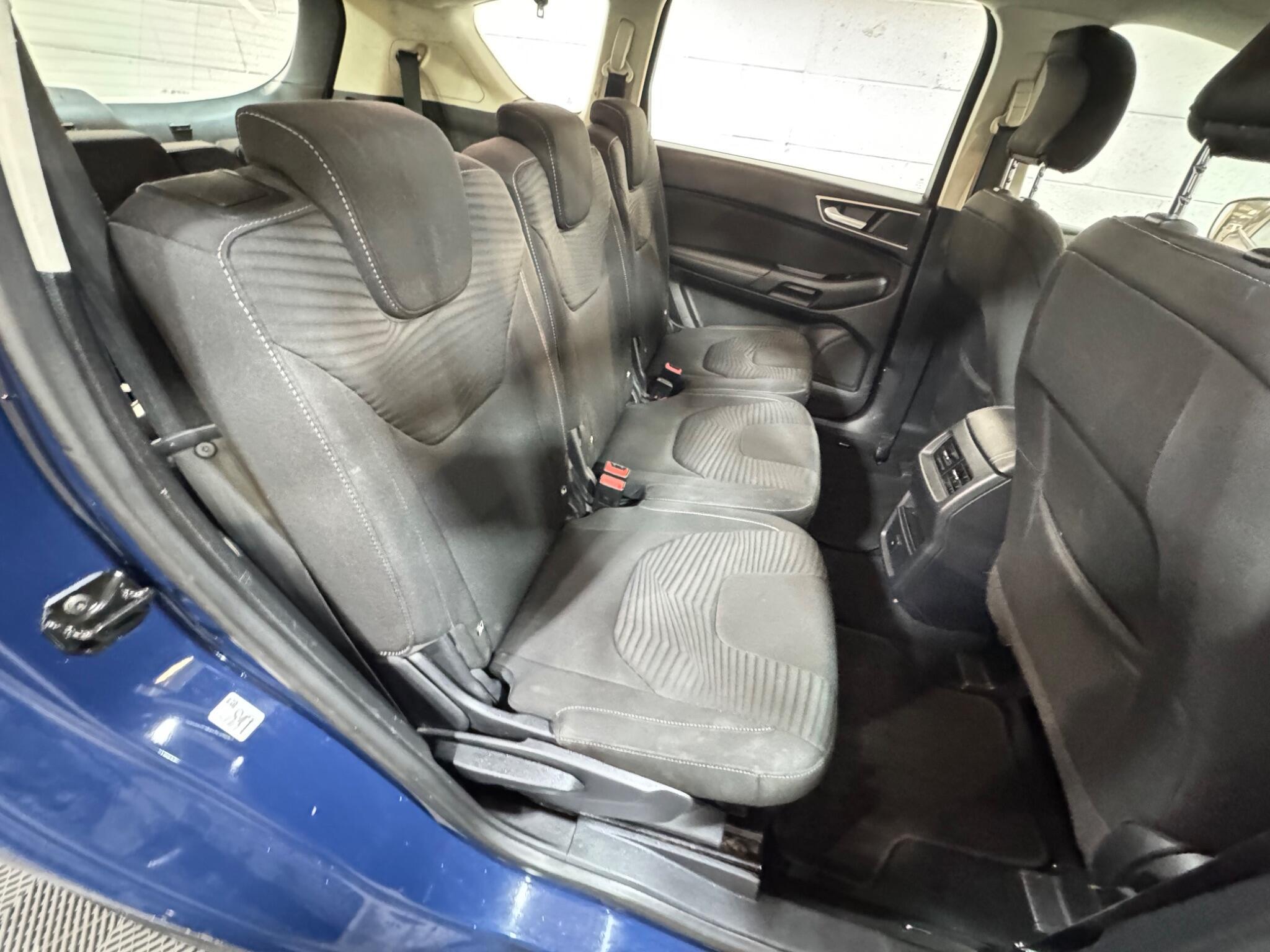 Ford S-MAX - Image 11