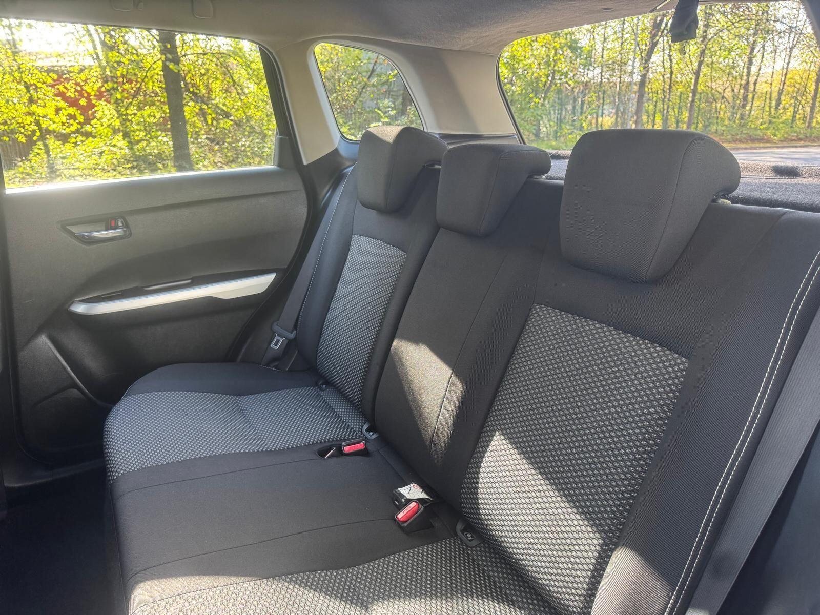 Suzuki Vitara - Image 15