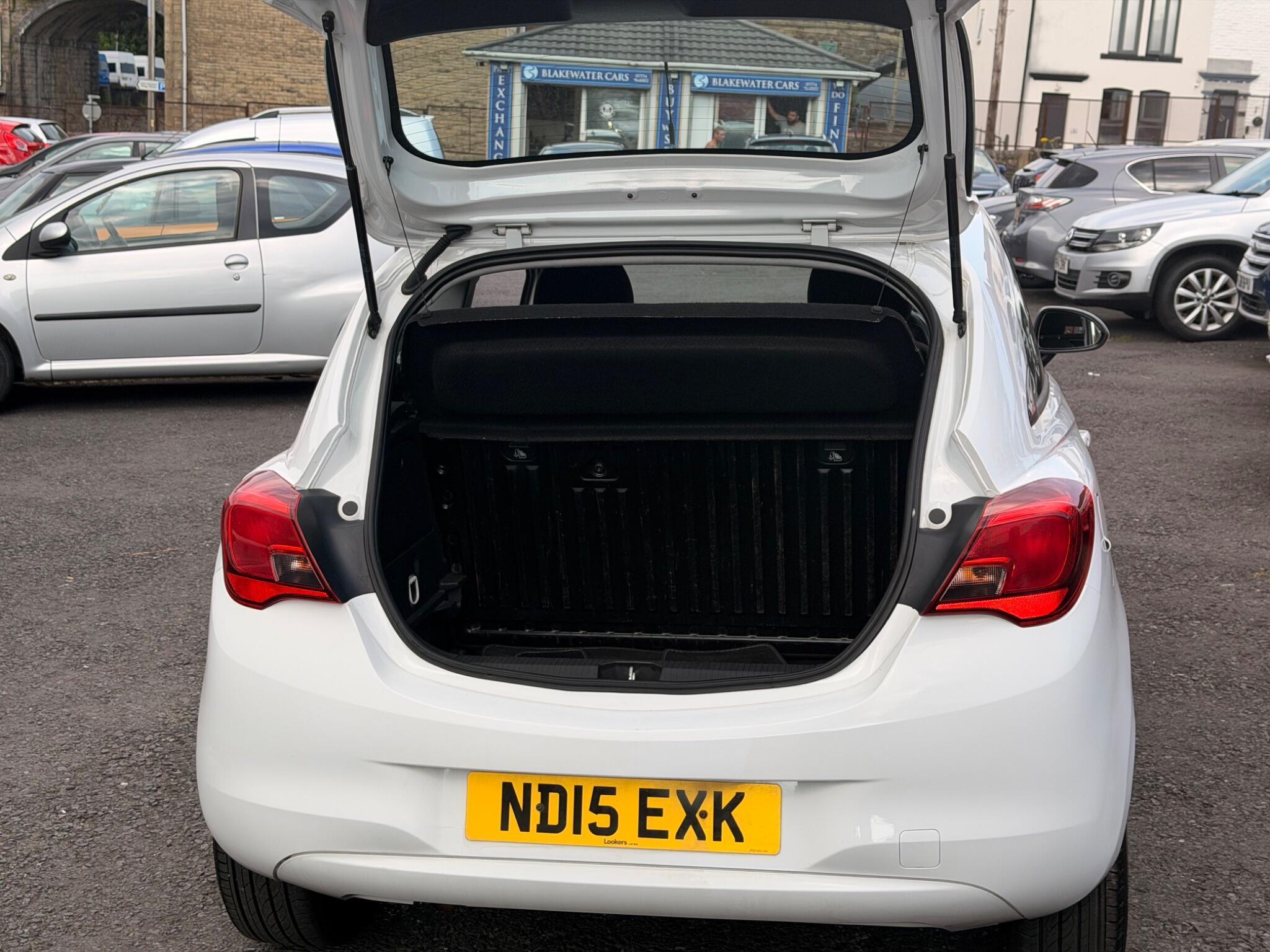 Vauxhall Corsa - Image 9