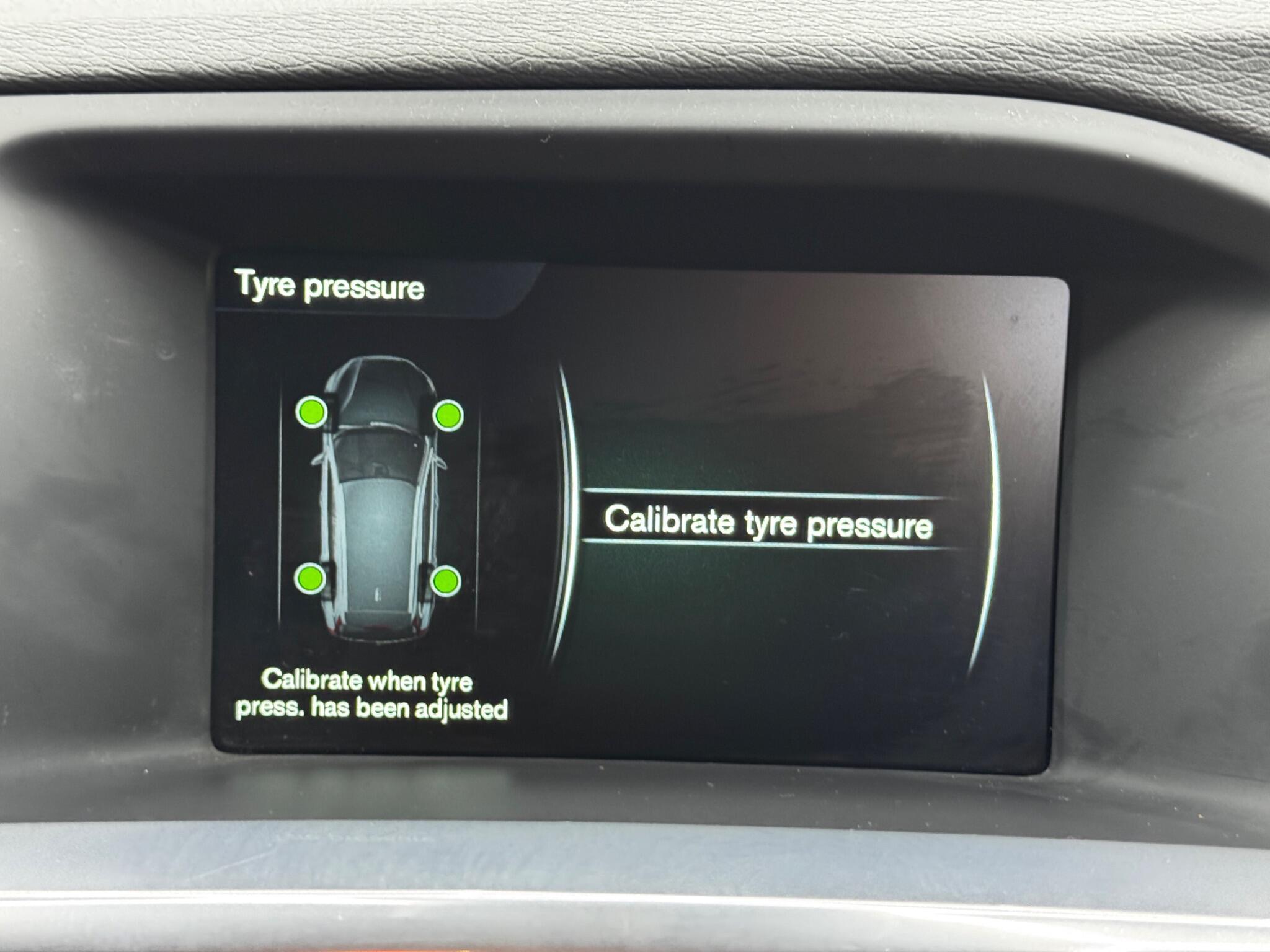 Volvo V60 - Image 33