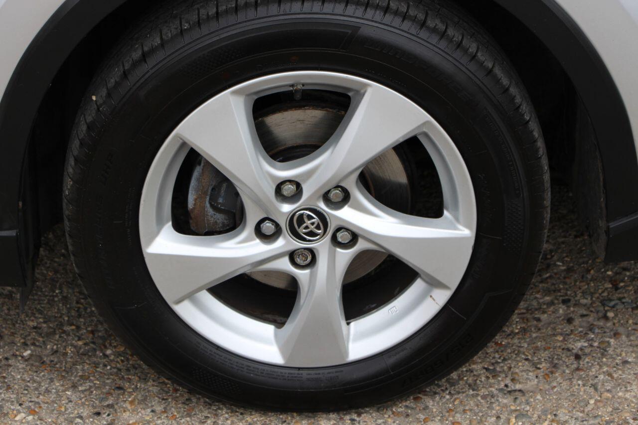 Toyota C-Hr - Image 12