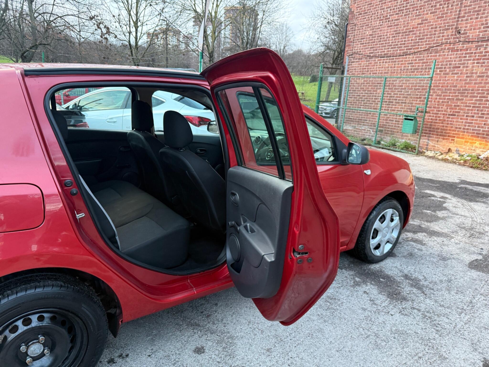 Dacia Sandero - Image 22