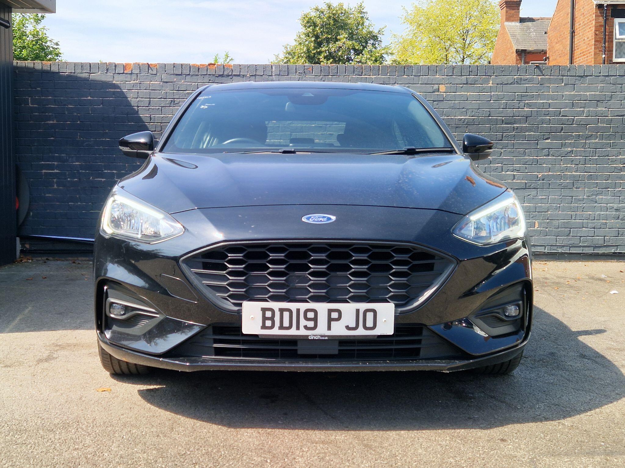 Ford Focus - Image 17