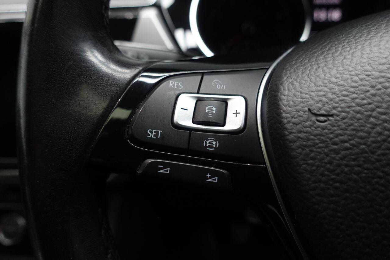 Volkswagen Touran - Image 32