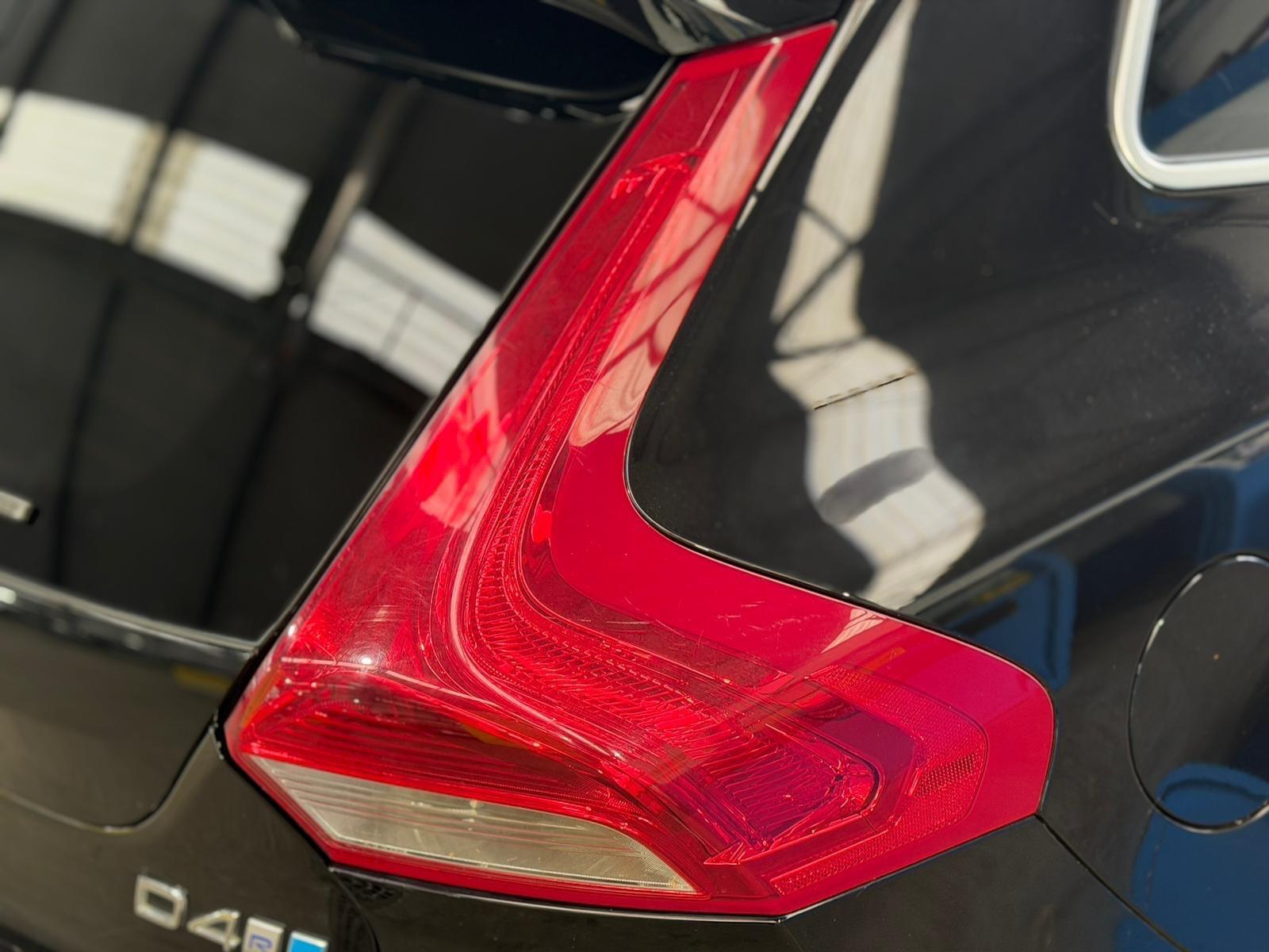 Volvo V40 - Image 44