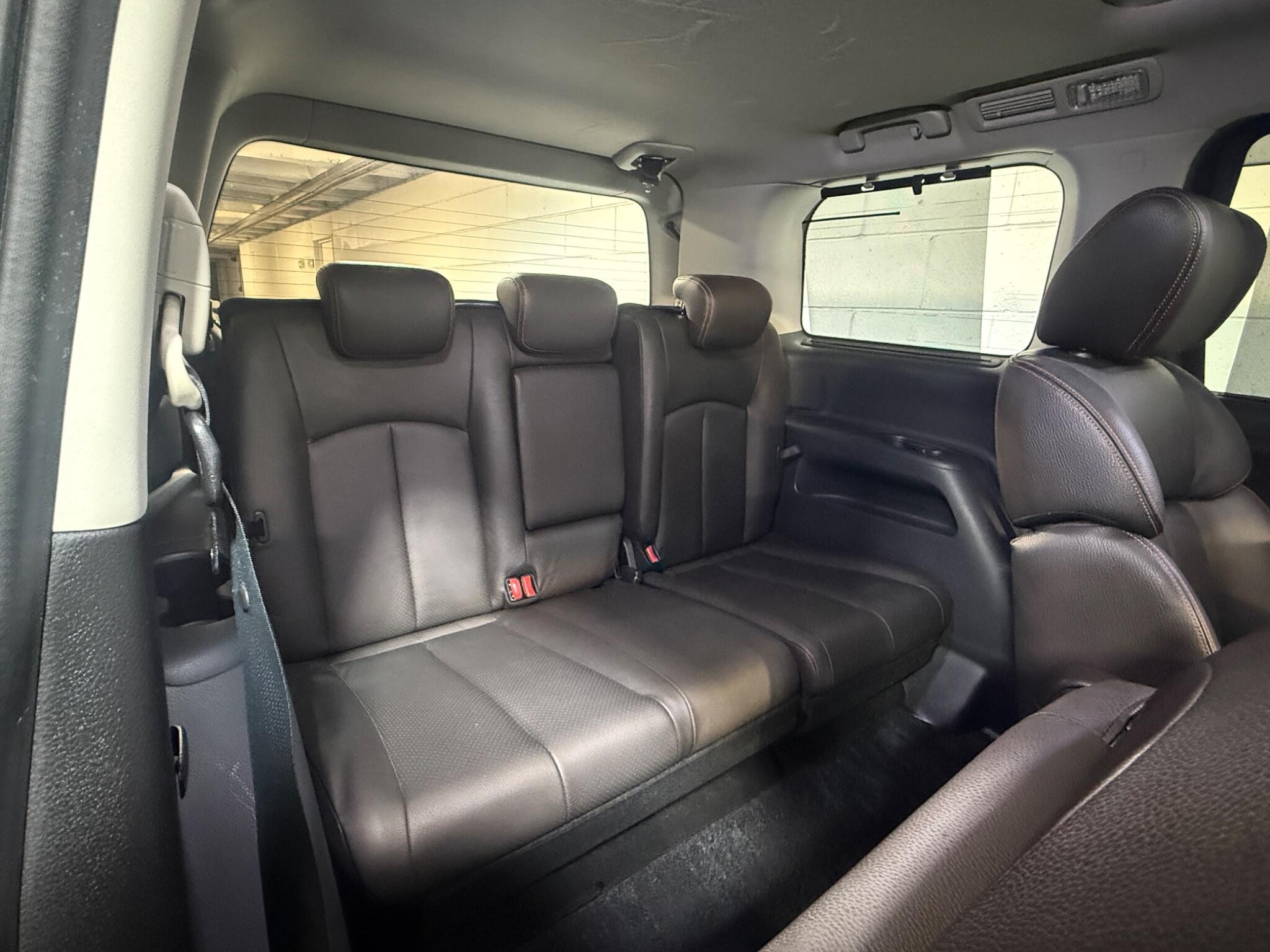 Nissan Elgrand - Image 14