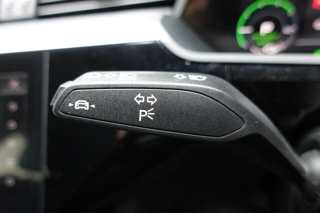 Audi E-Tron - Image 47