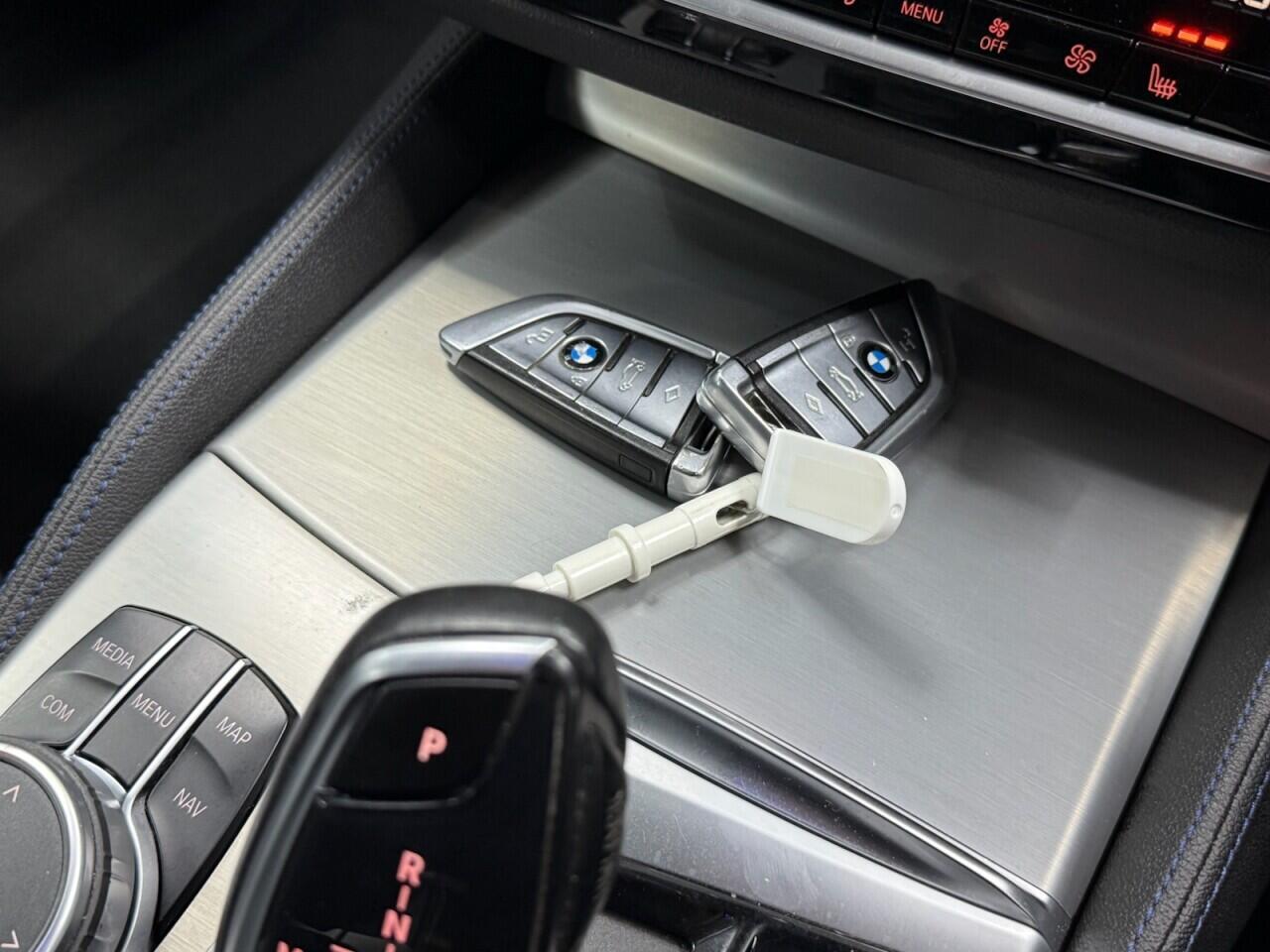 BMW 5 Series - Image 27