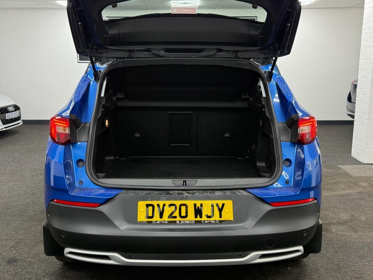 Vauxhall Grandland X - Image 14