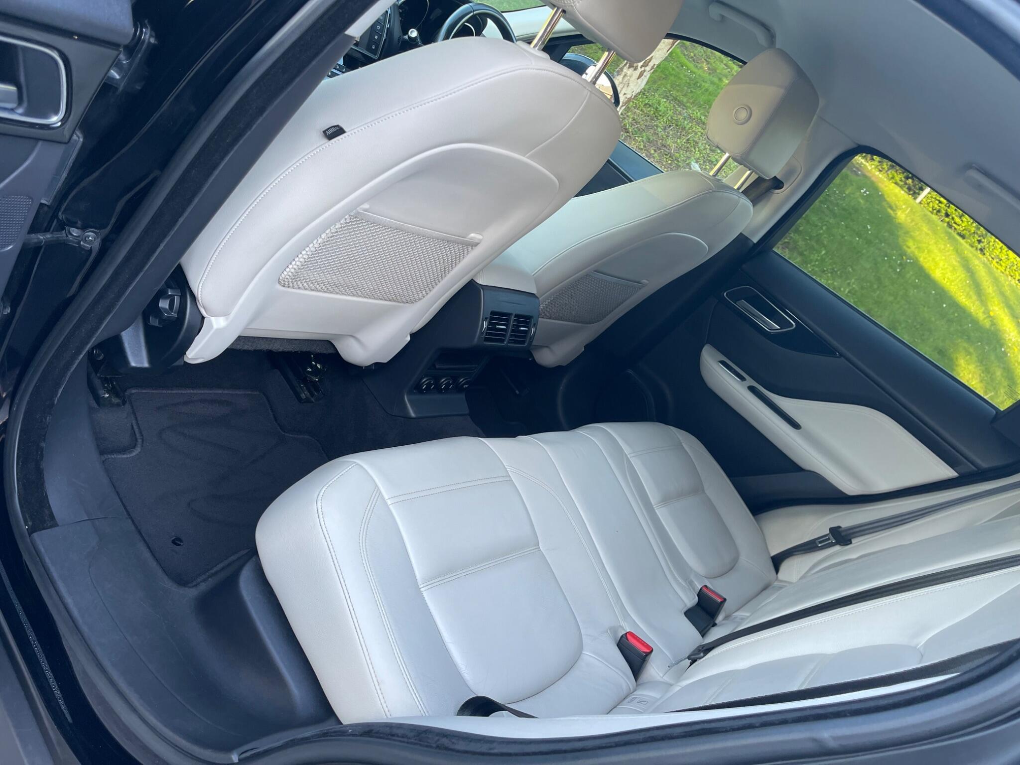 Jaguar F-Pace - Image 30