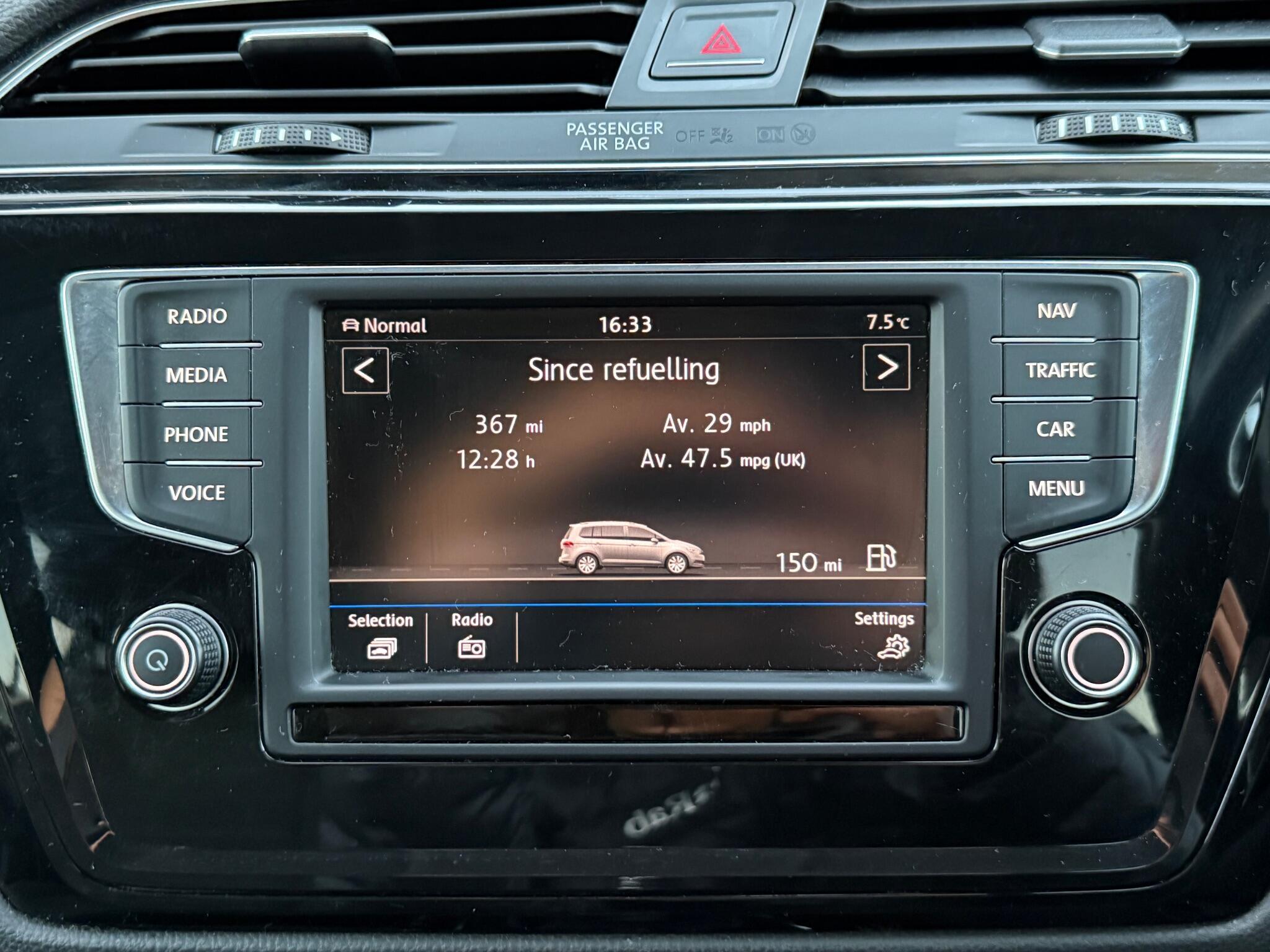 Volkswagen Touran - Image 41