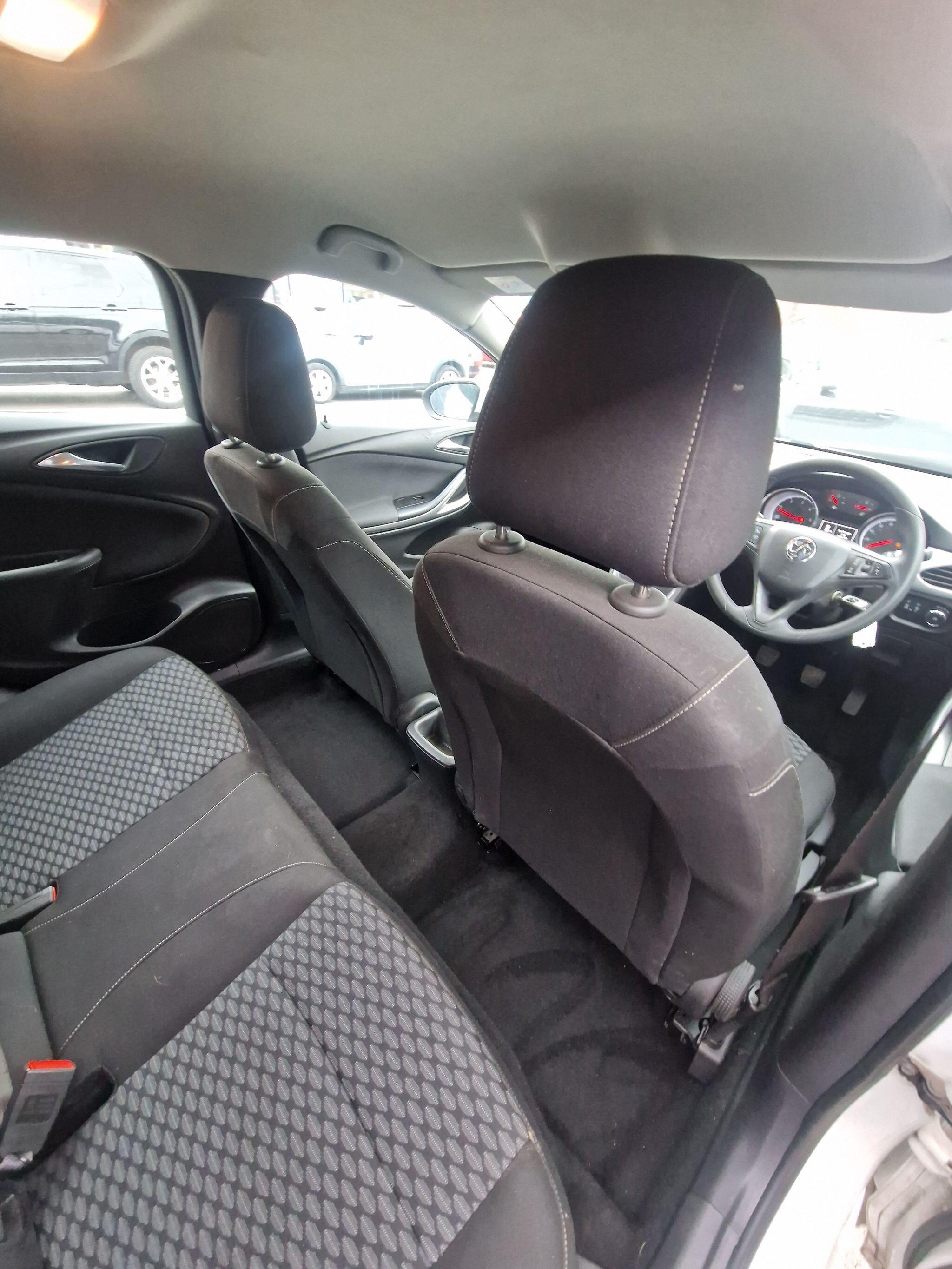 Vauxhall Astra - Image 33