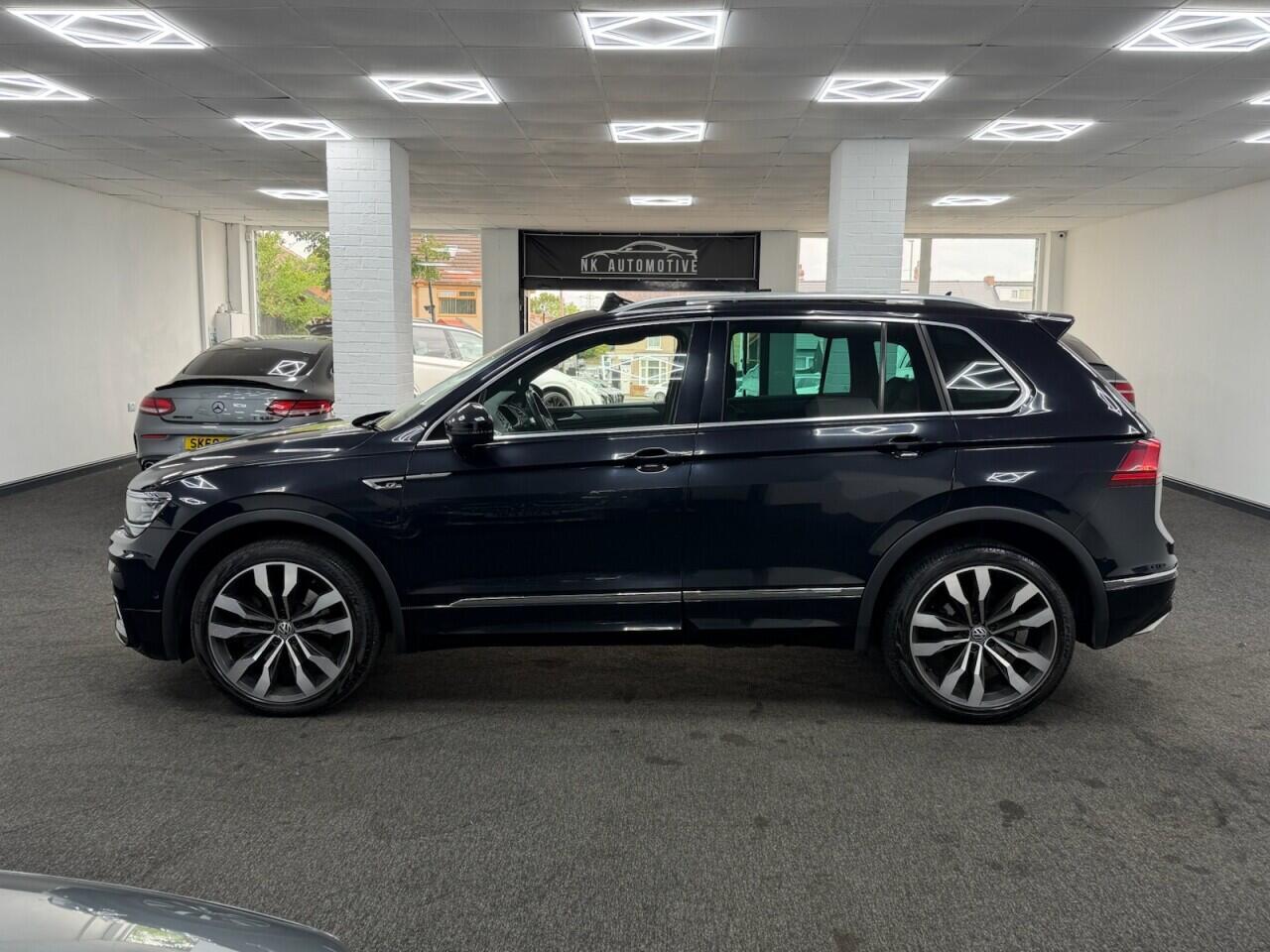 Volkswagen Tiguan - Image 7