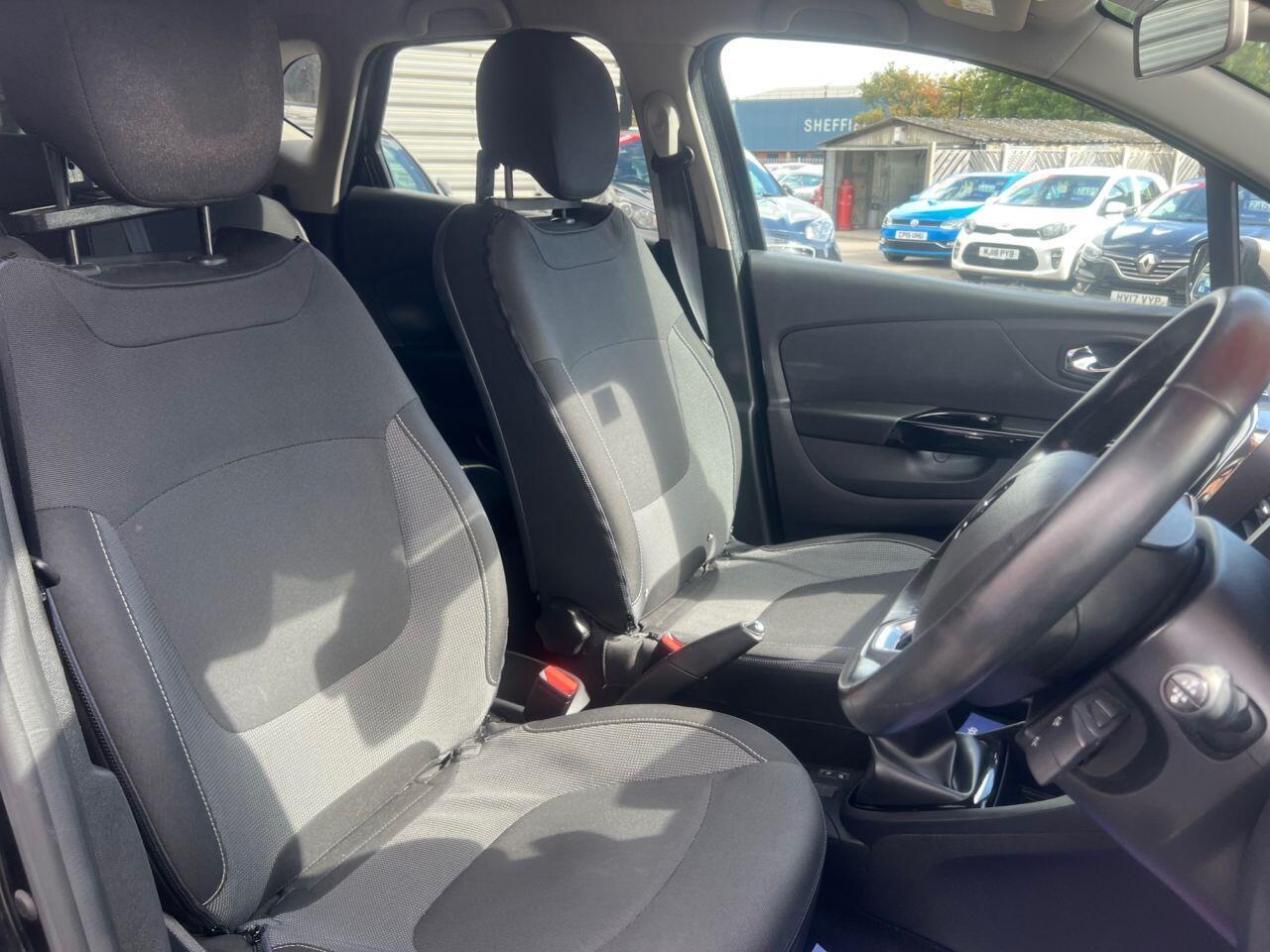 Renault Captur - Image 12