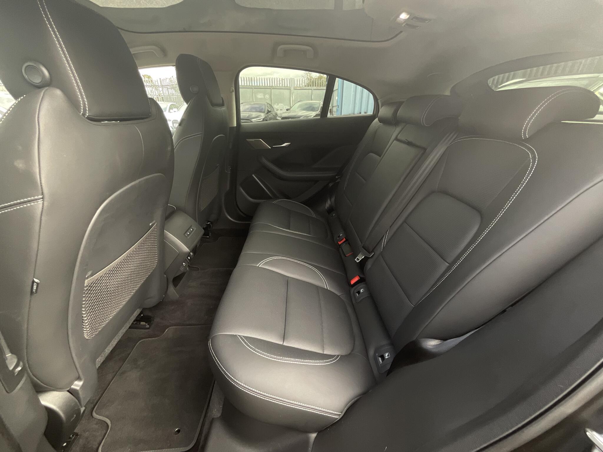 Jaguar I-Pace - Image 15