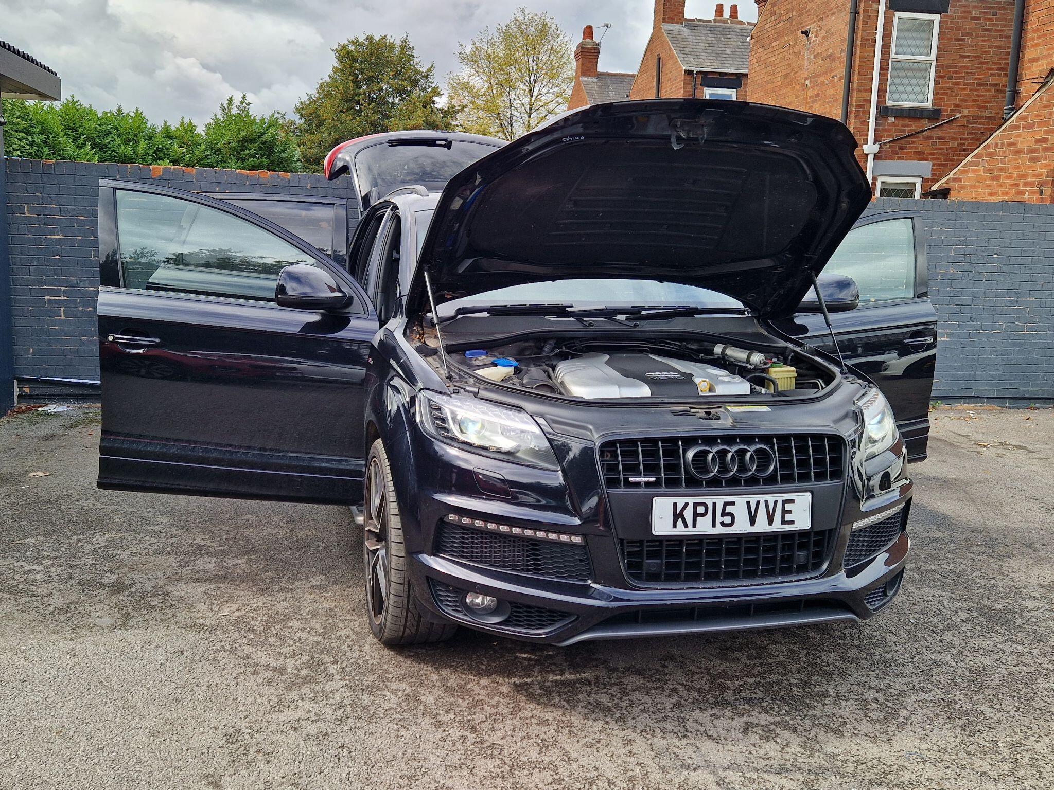 Audi Q7 - Image 11