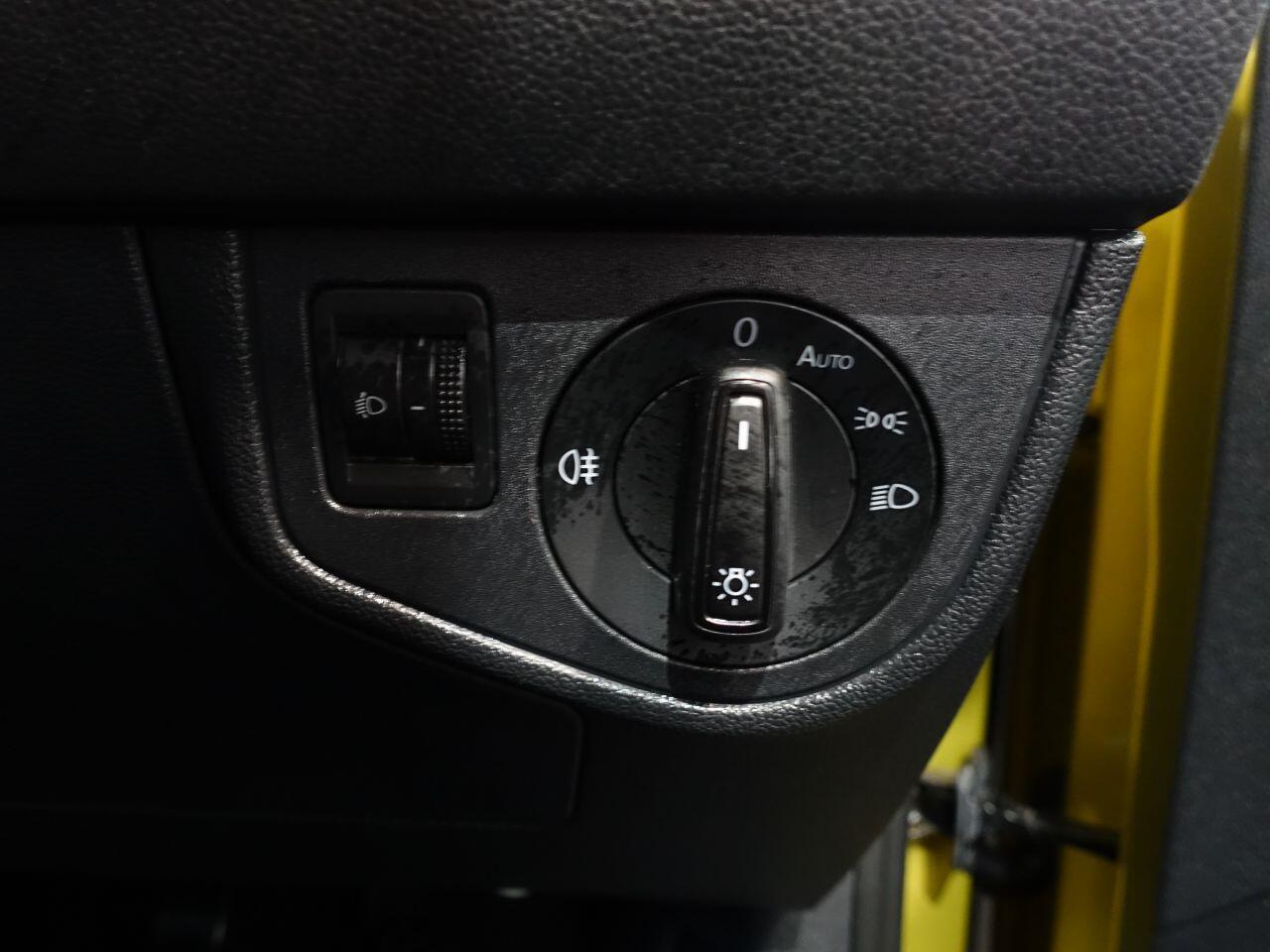 Volkswagen Polo - Image 24