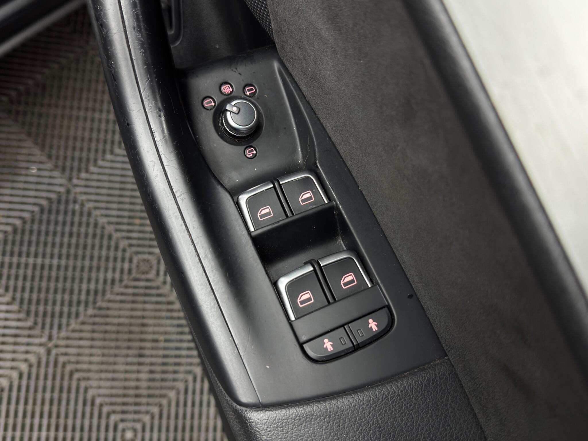 Audi Q3 - Image 40