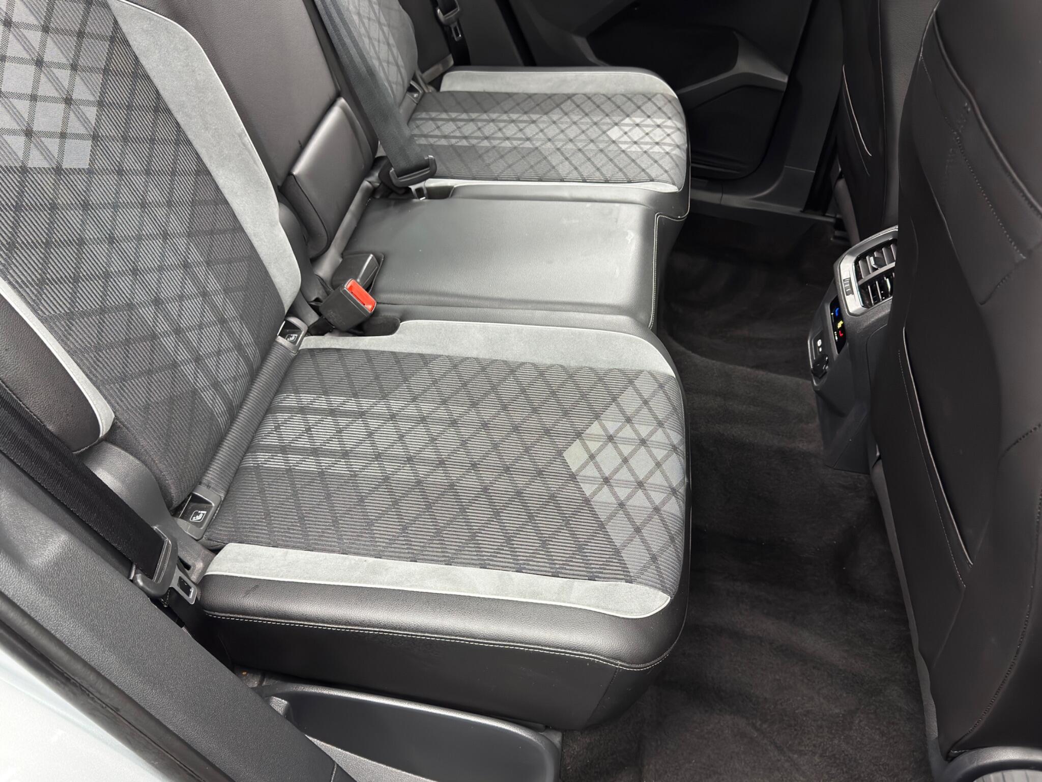 Volkswagen Tiguan - Image 16