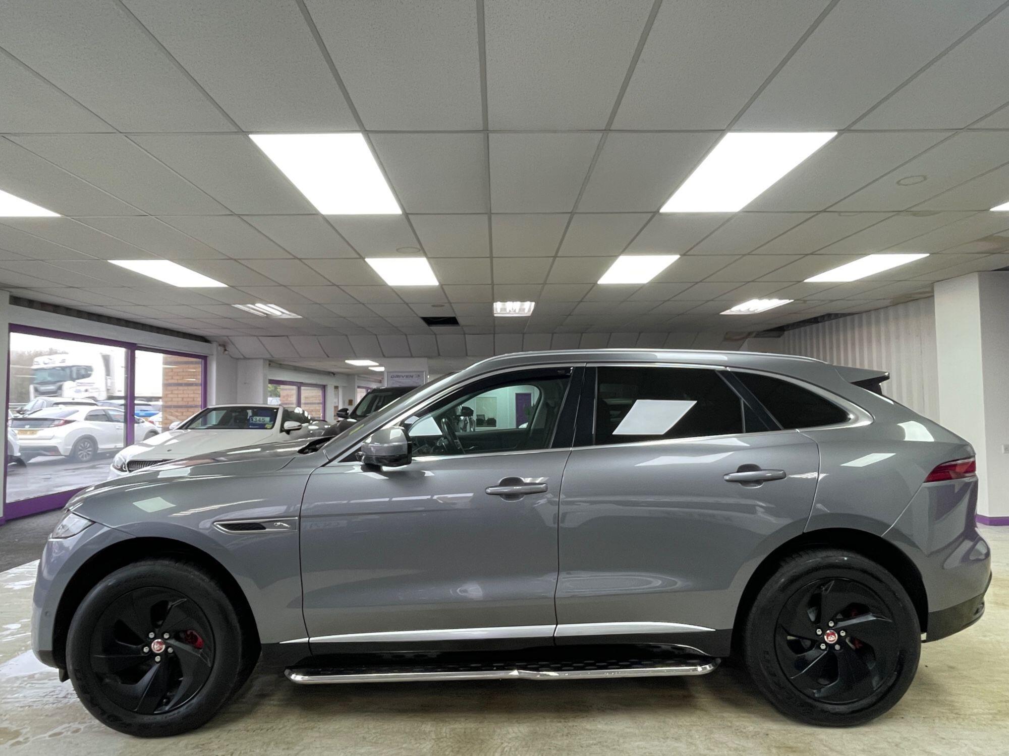 Jaguar F-Pace - Image 14