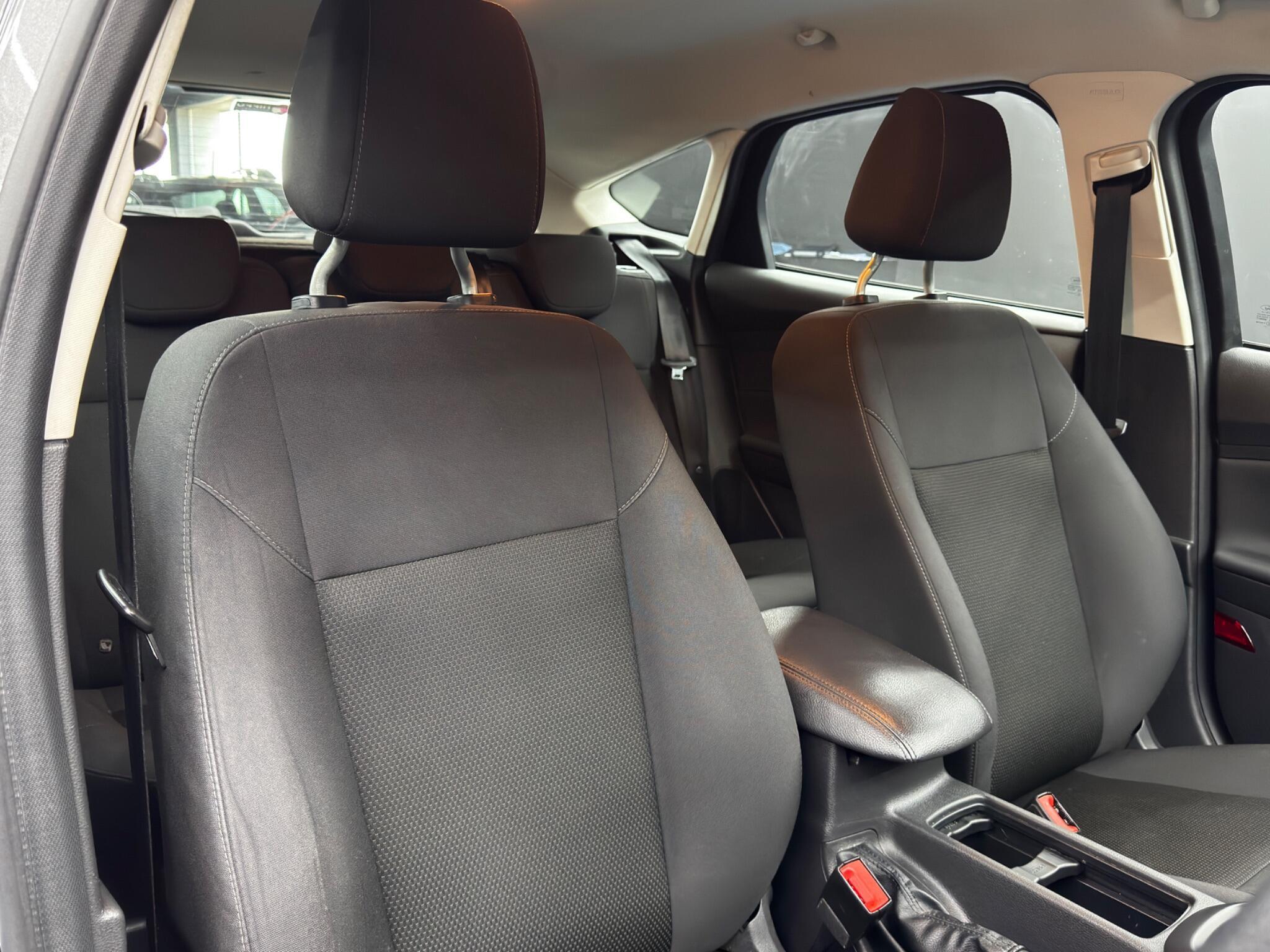 Ford Focus - Image 12